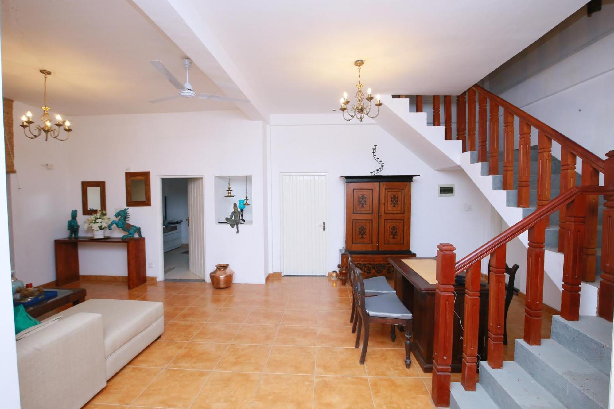 Ceylon House By Sunrise Guest house