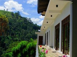 Ella's Edge 3*