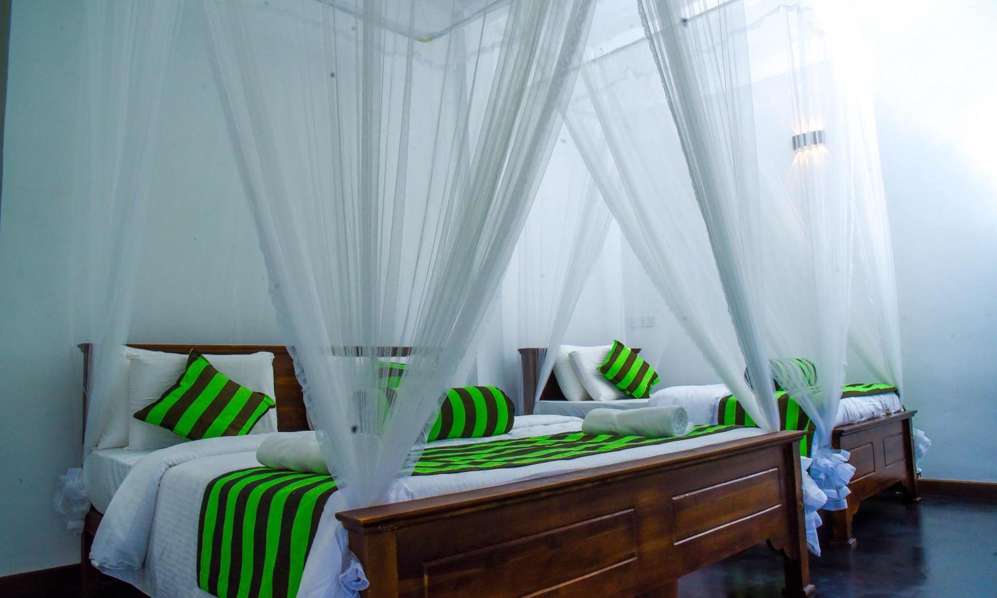 Maridian Hotel *