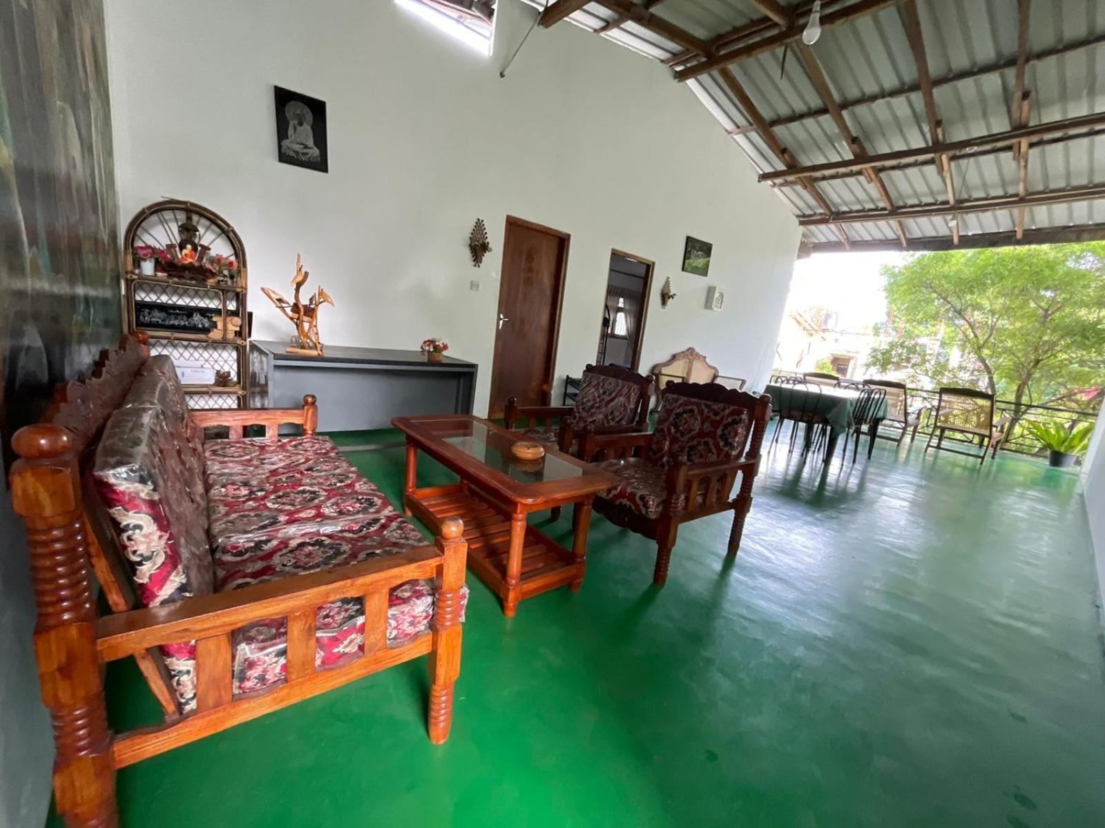 Blossom Homestay *