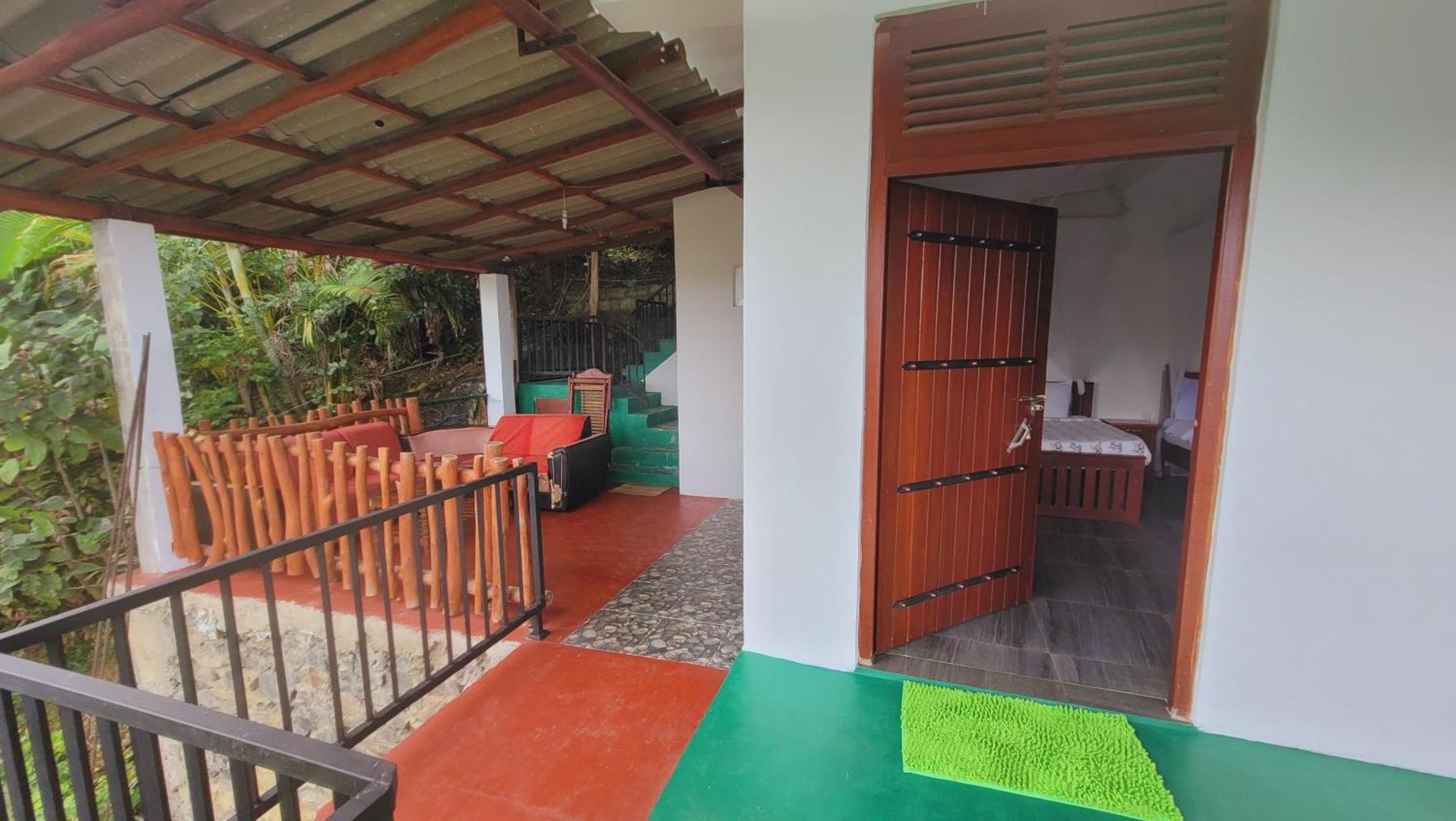 Chamodya Country house *