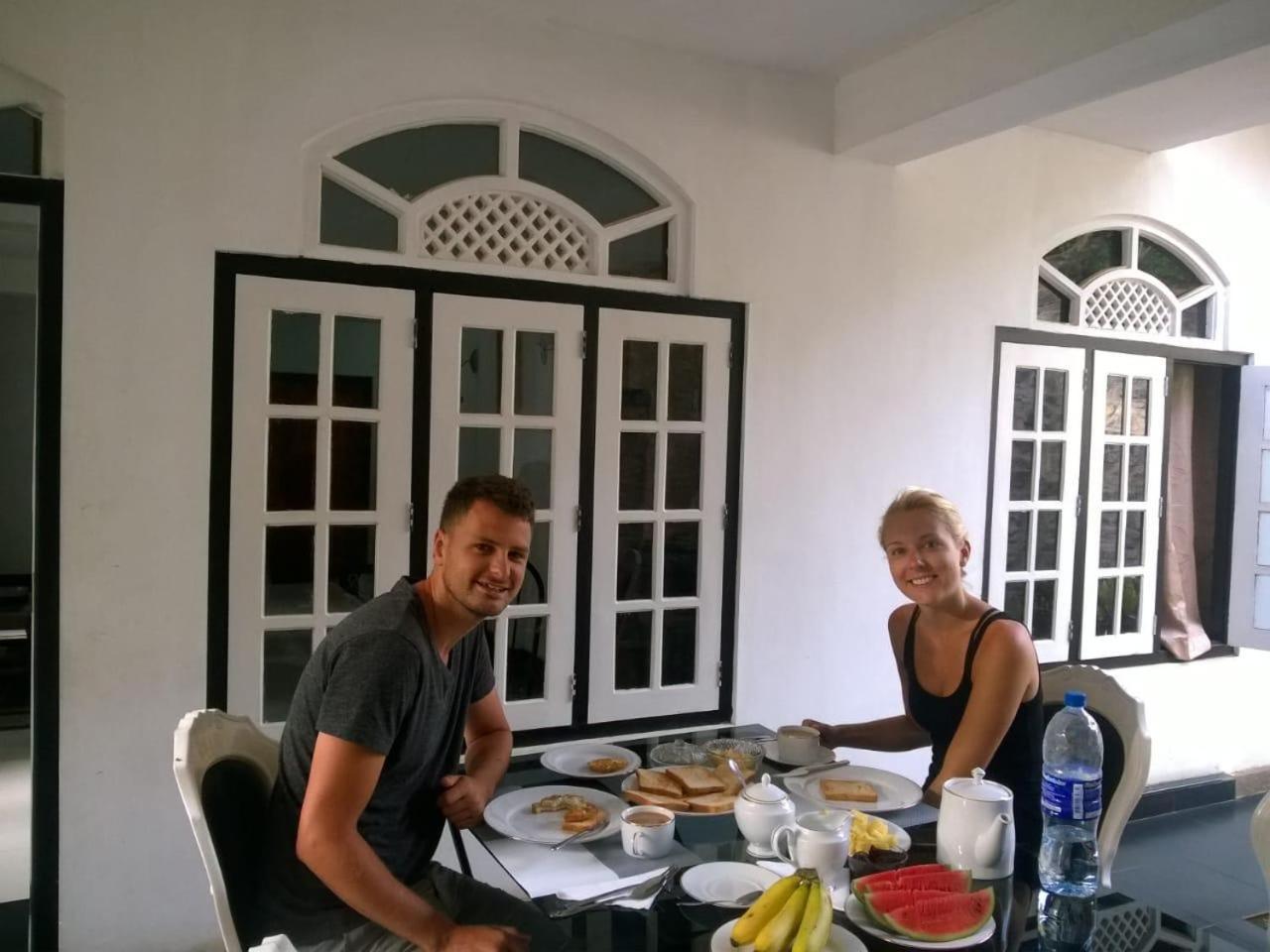 Guest house Gypsies *