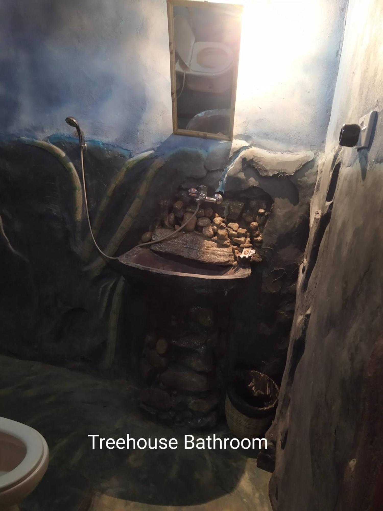 Treehouse Guest house