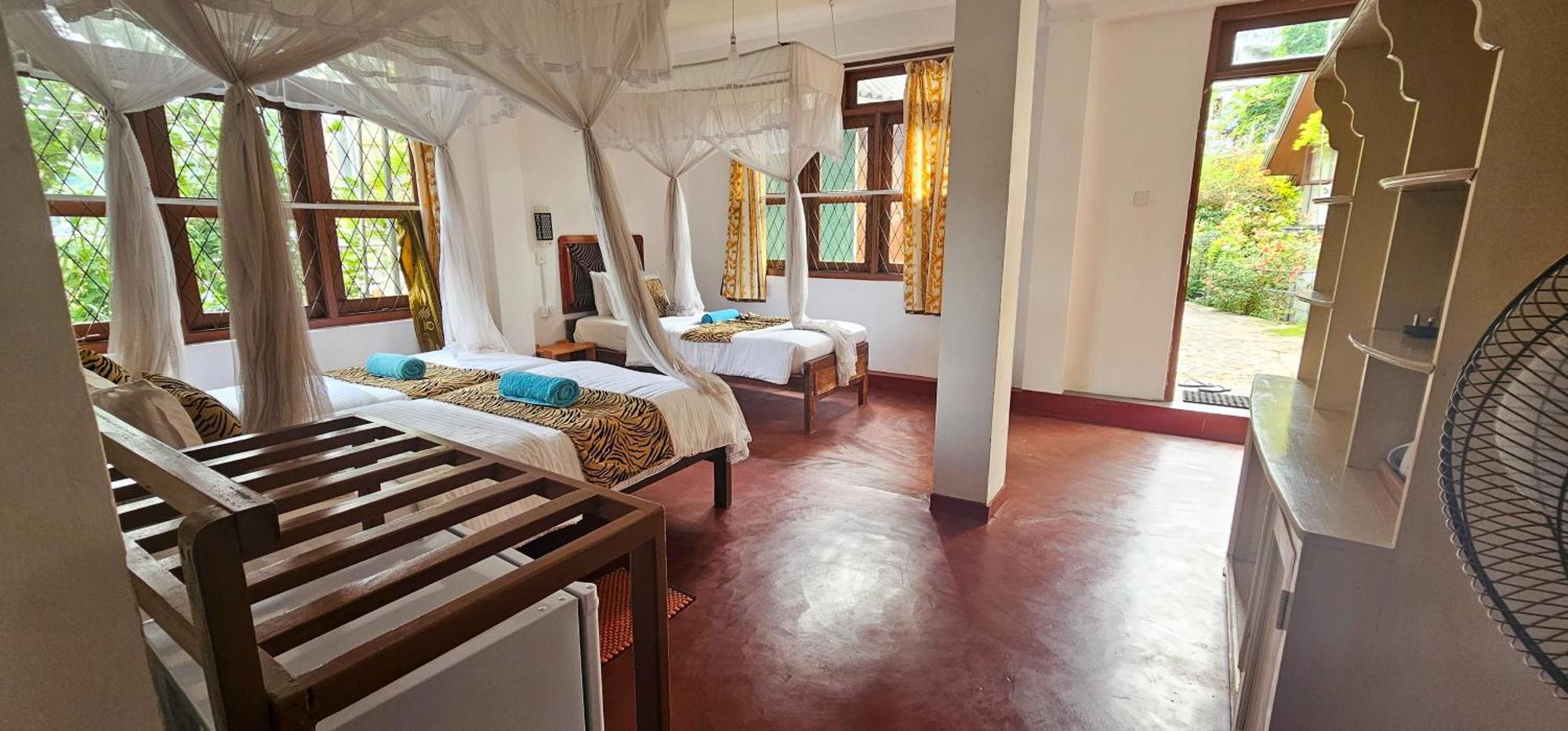 Hilltop Guest house *