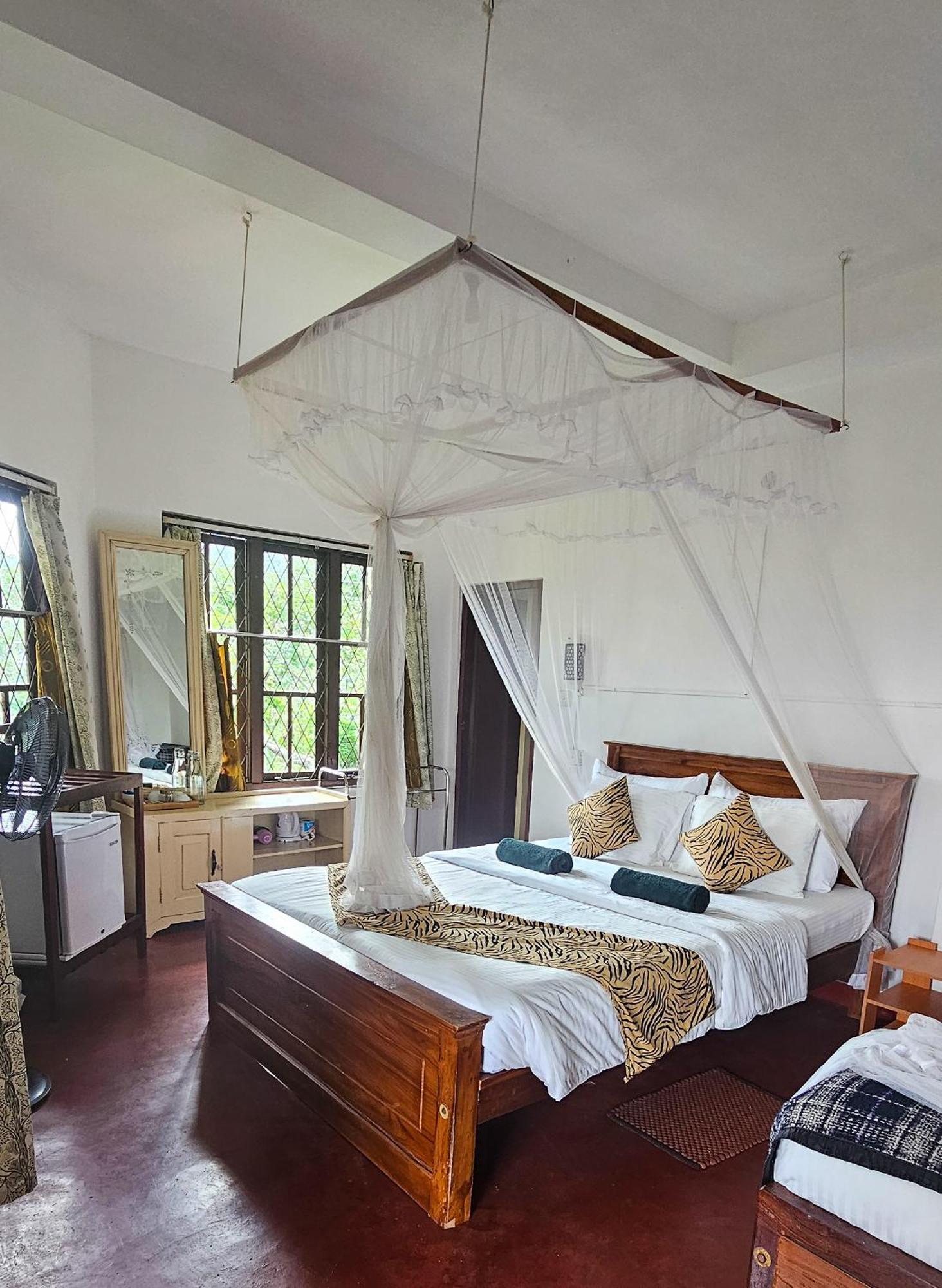 Hilltop Guest house Ella