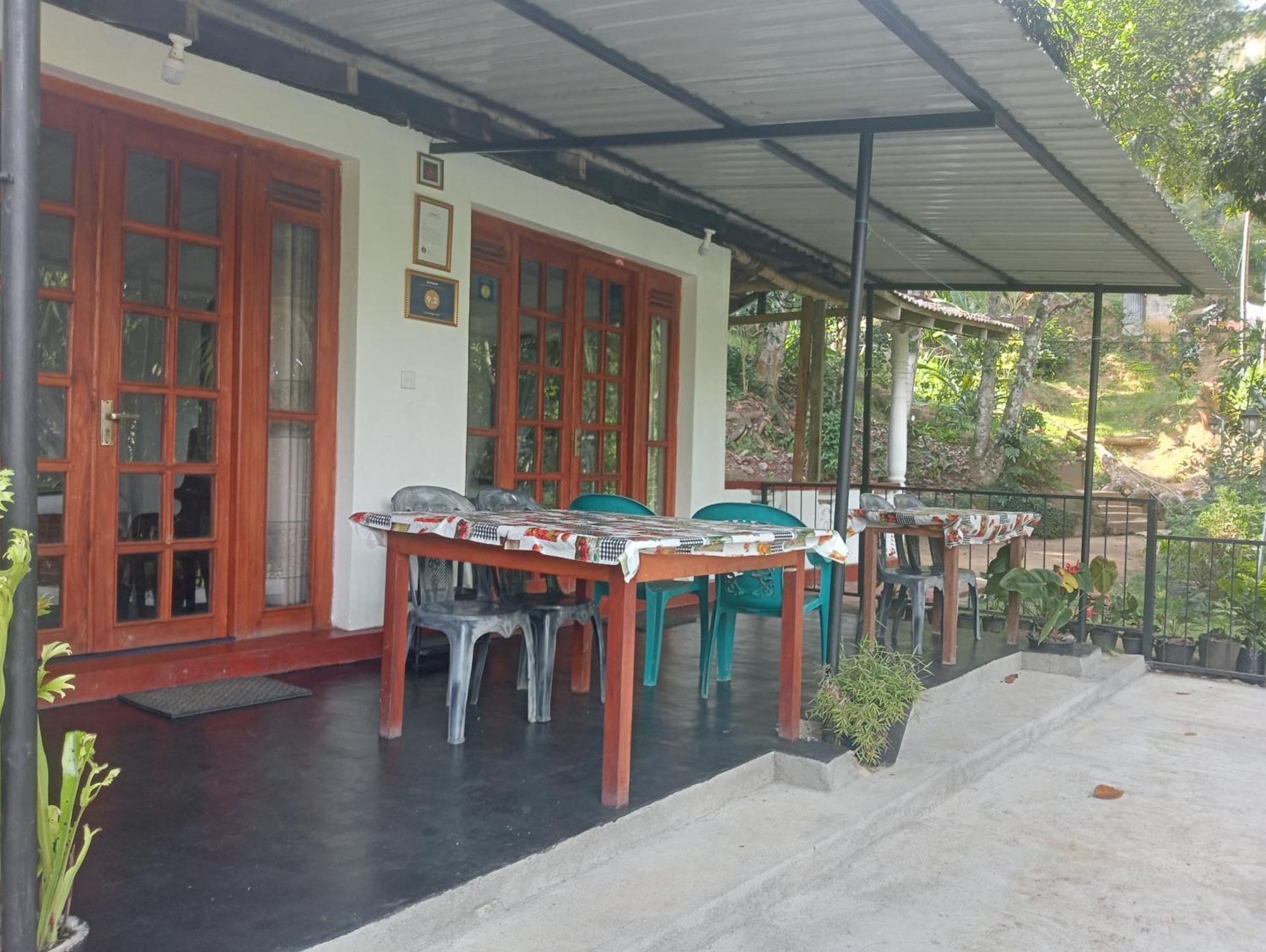 Cool Breeze View Bed & Breakfast Ella