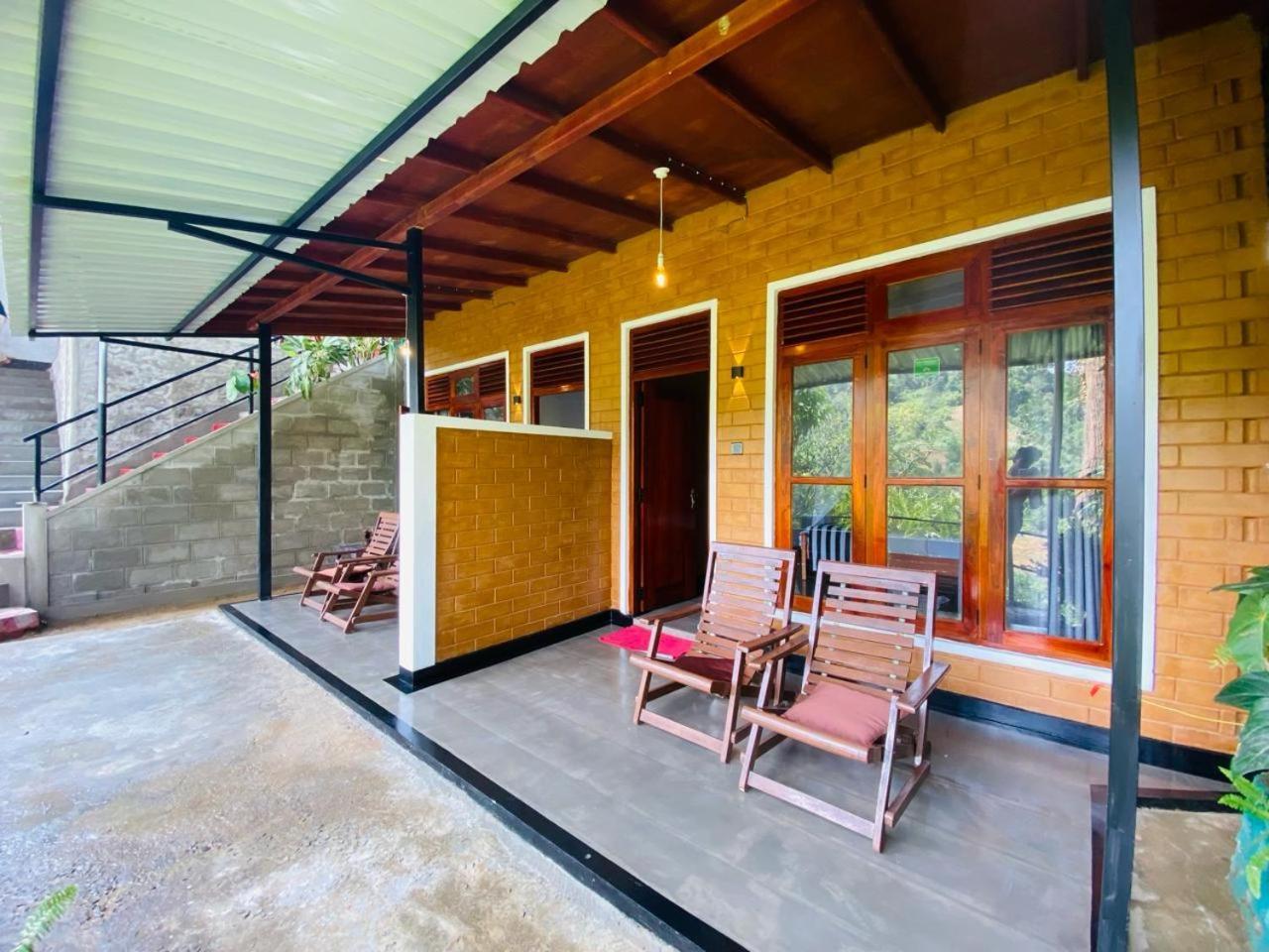 Waterfall View Homestay