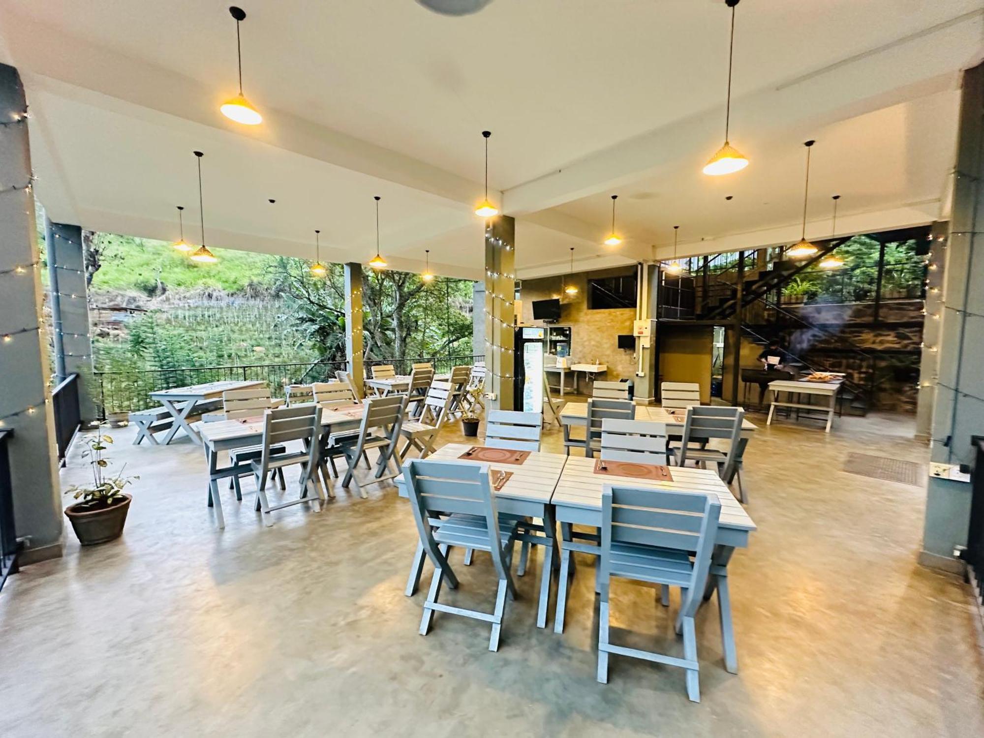 Kithal Station Hotel *