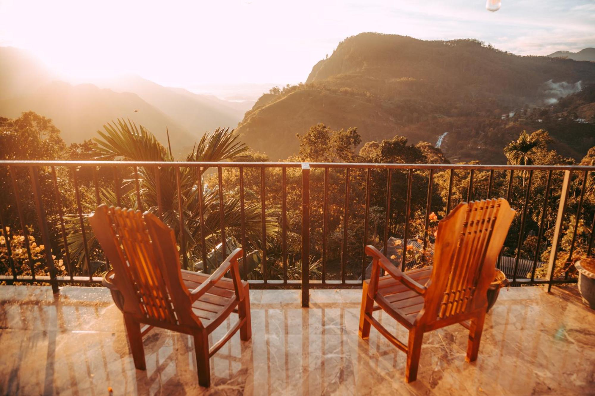 Golden View Guest Ella