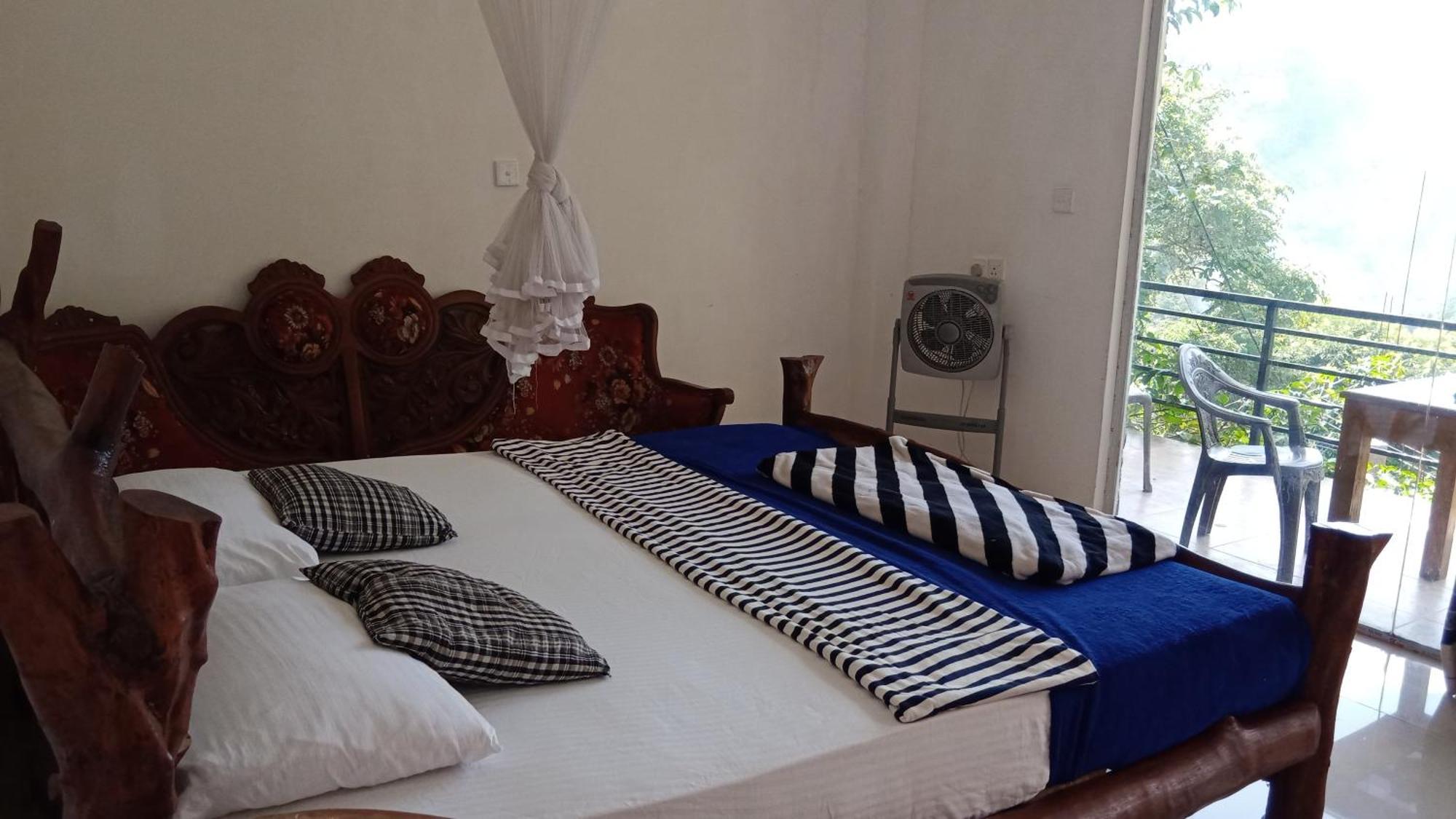Lucky Panoramic Hotel