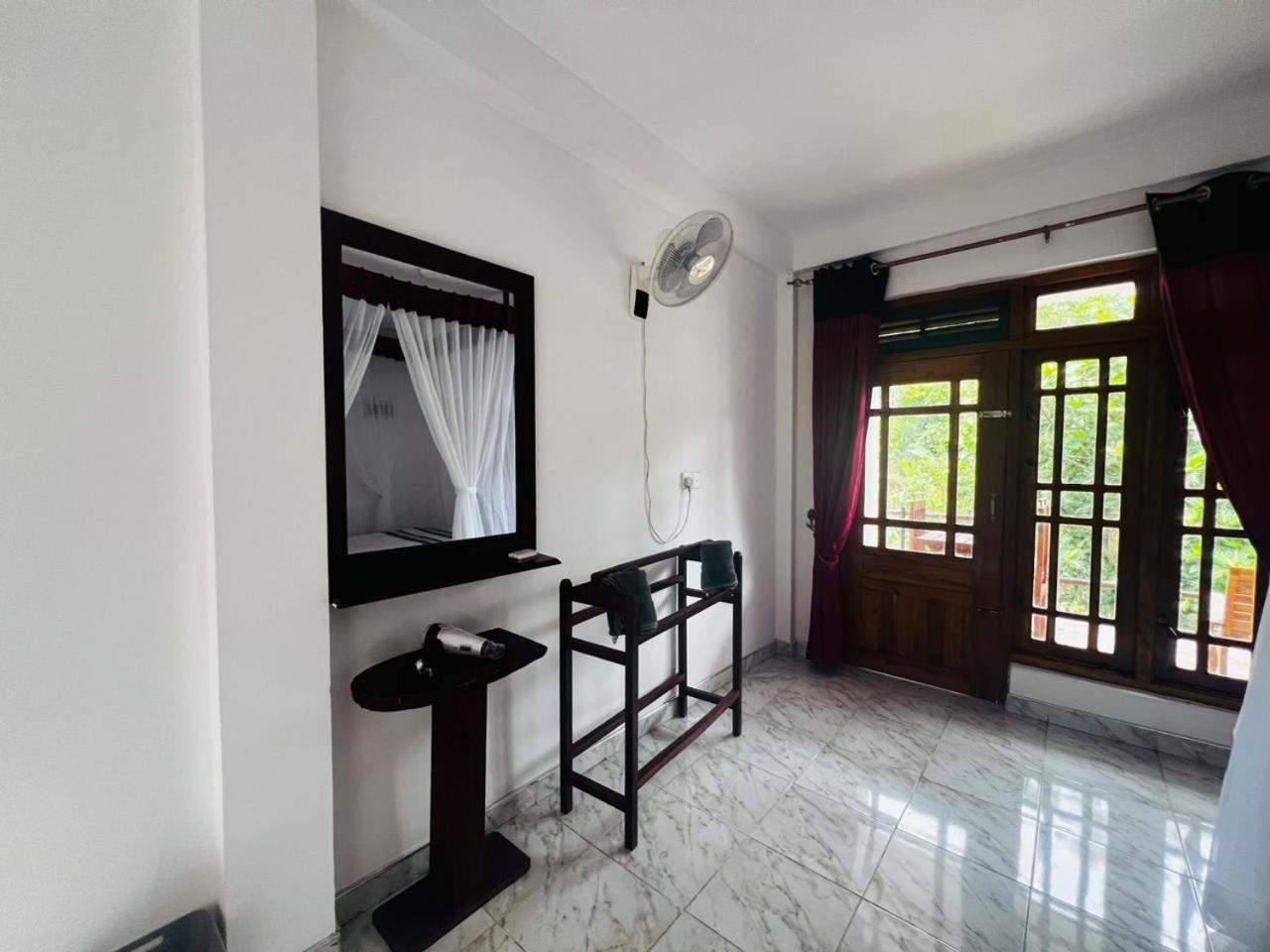 Homestay Rest Full