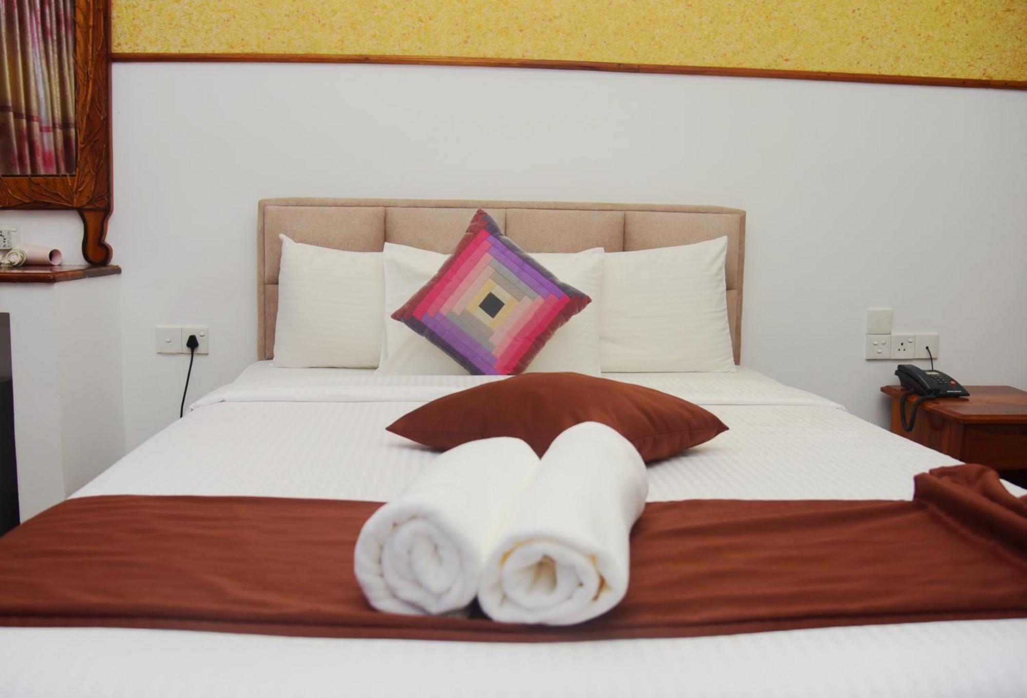 Hotel The Peak 3*