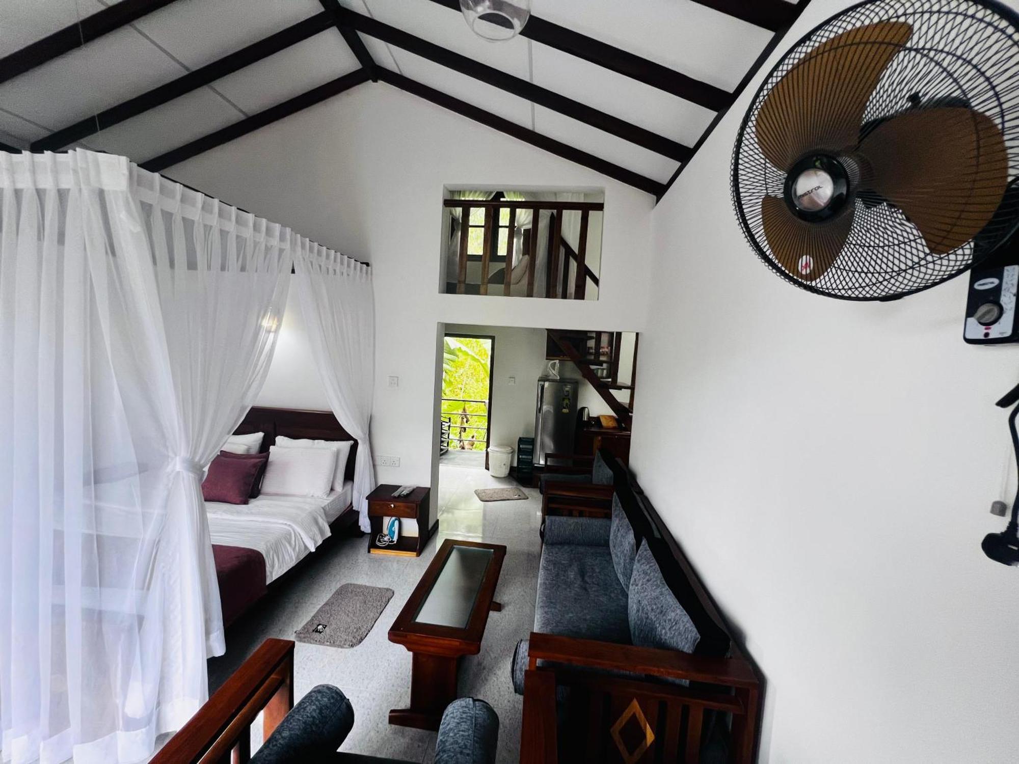 Rest Full Homestay