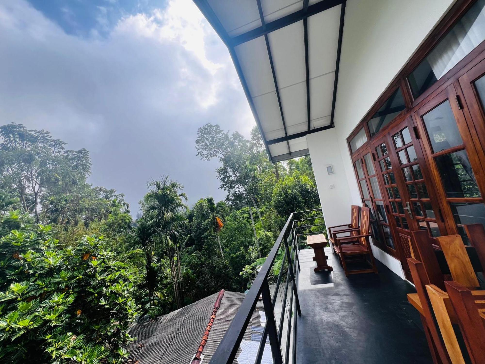 Homestay Rest Full