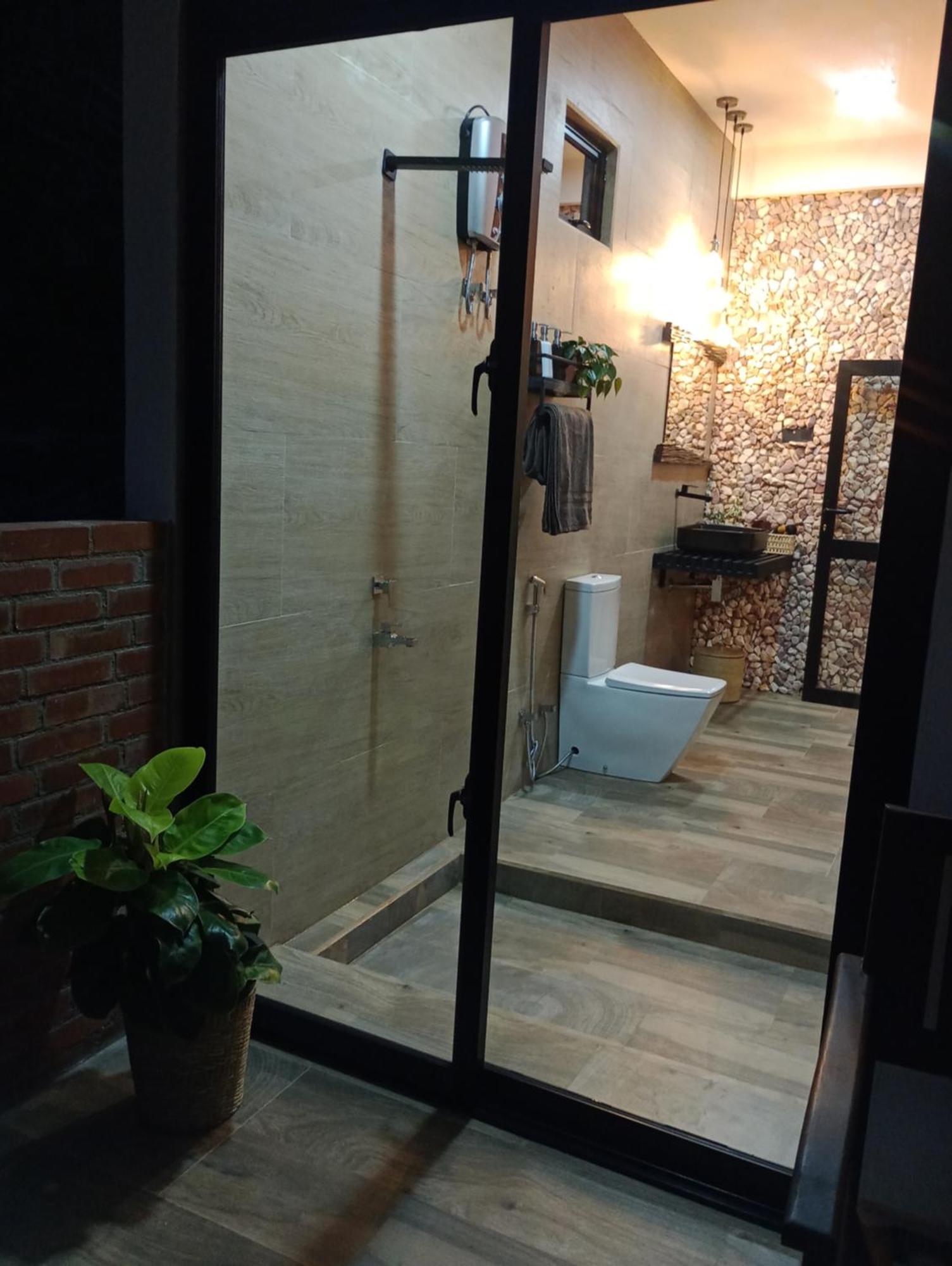 Lush In Guest house