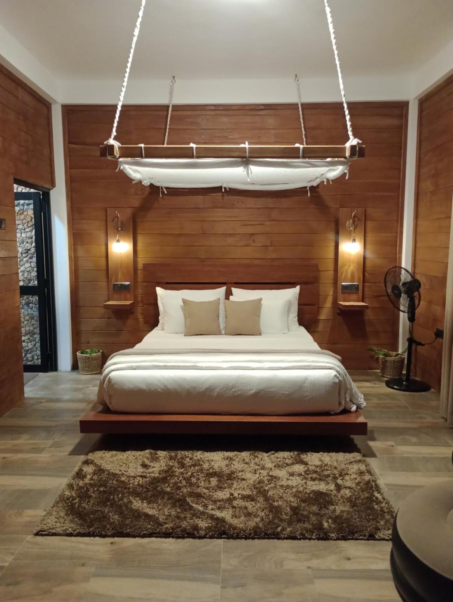 Lush In Guest house *
