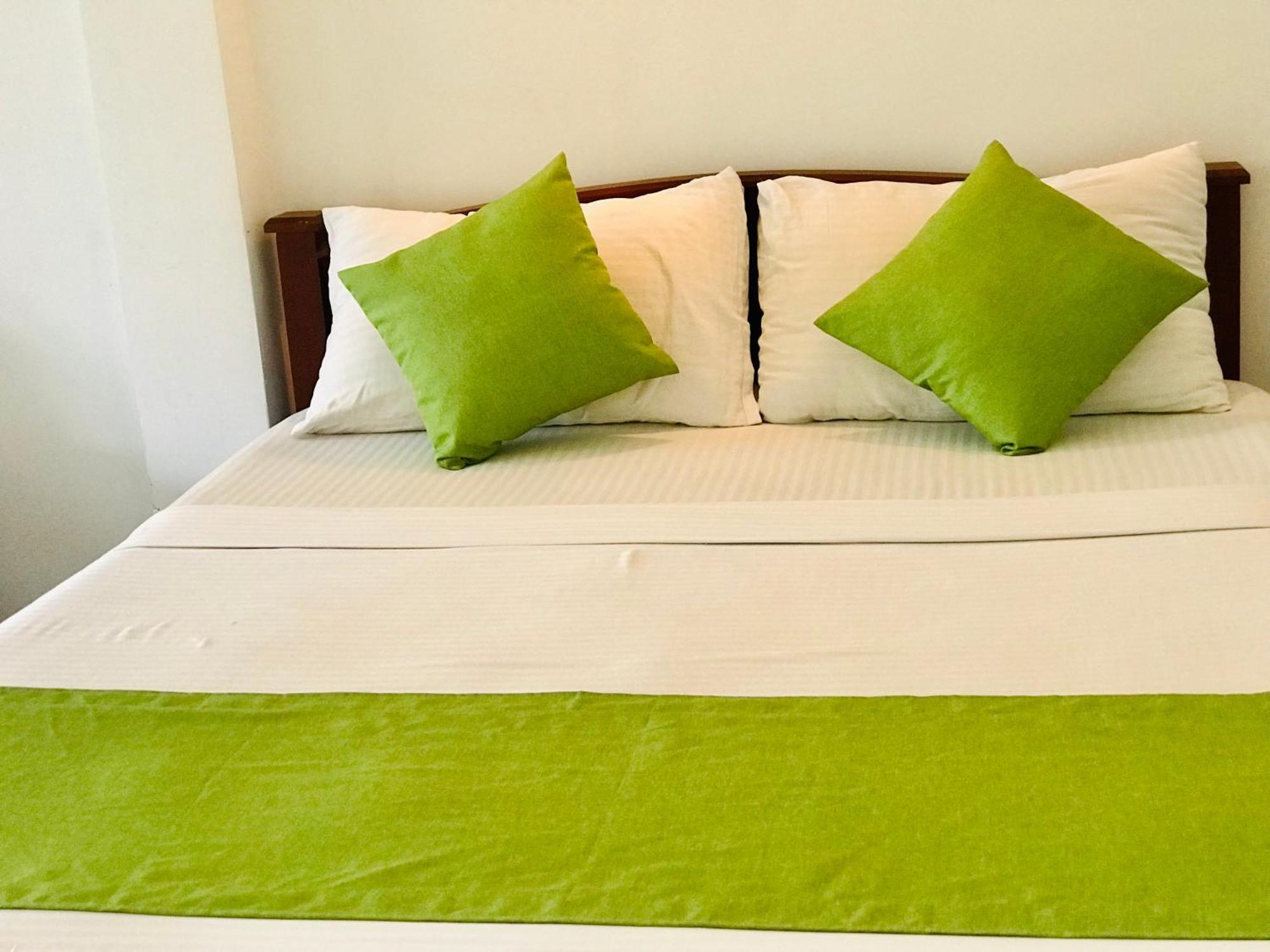 Jayamali Homestay *