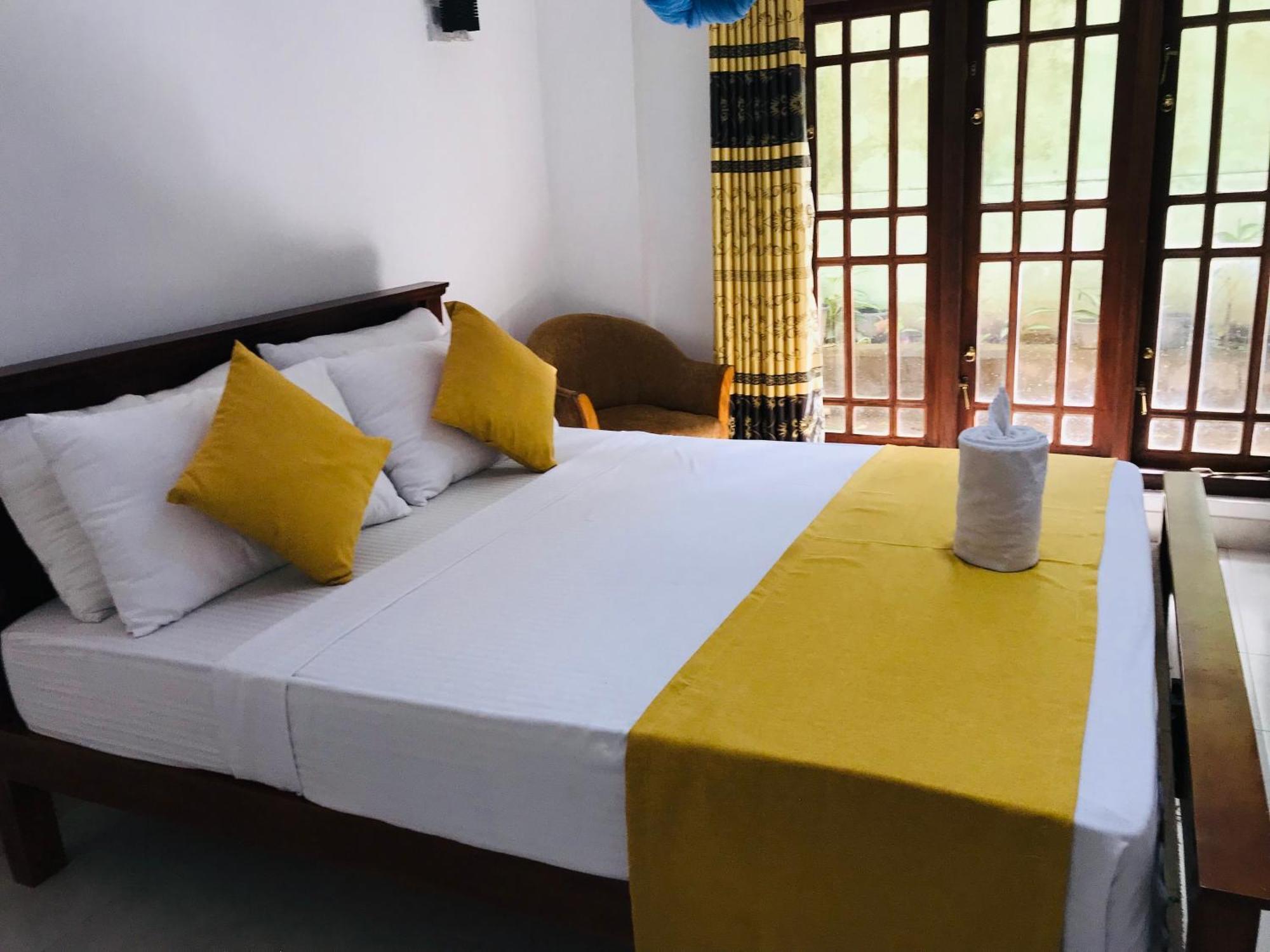 Jayamali Homestay *
