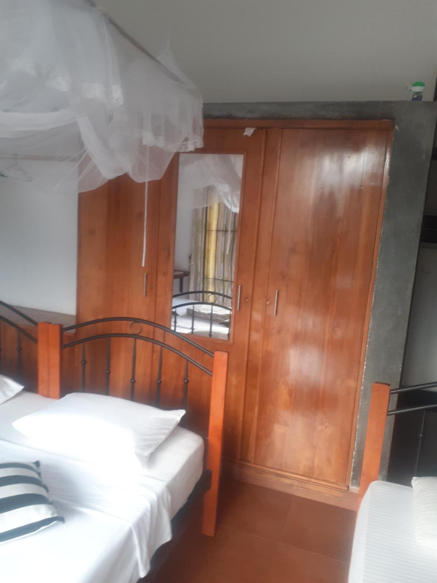 Bed & Breakfast Floating View *