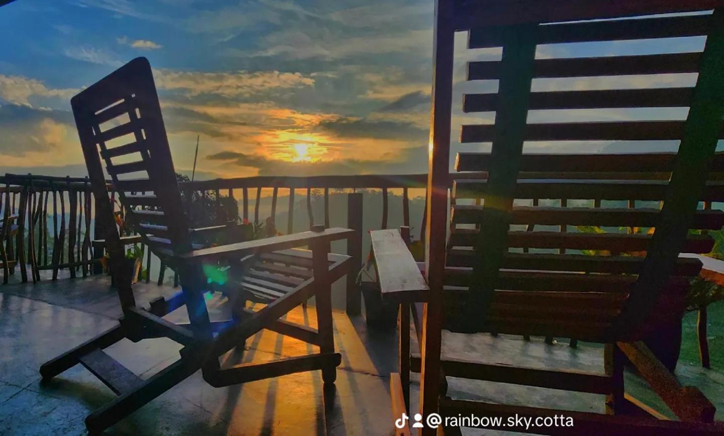 Homestay Rainbow Sky Ella