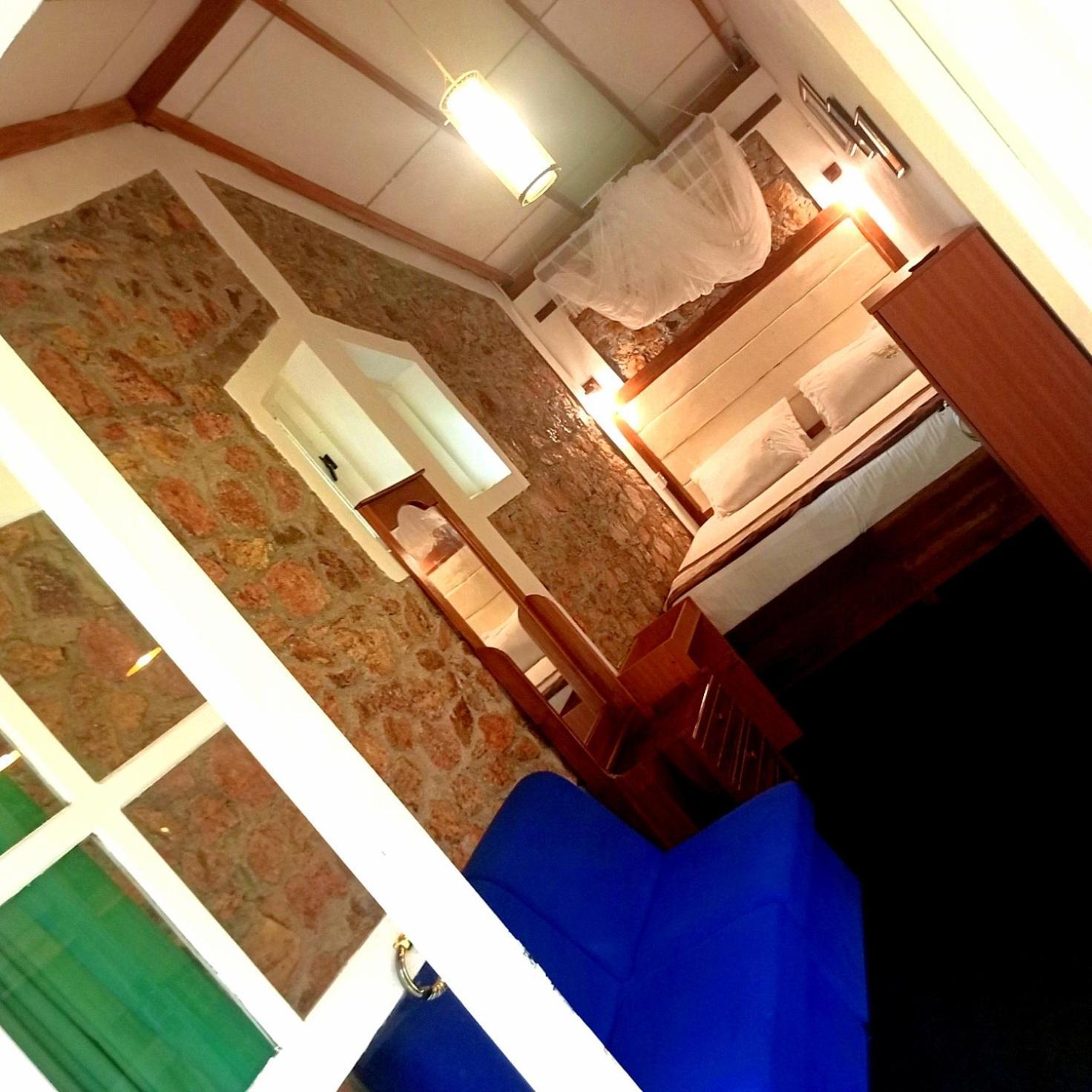 Hostel Foret Ella