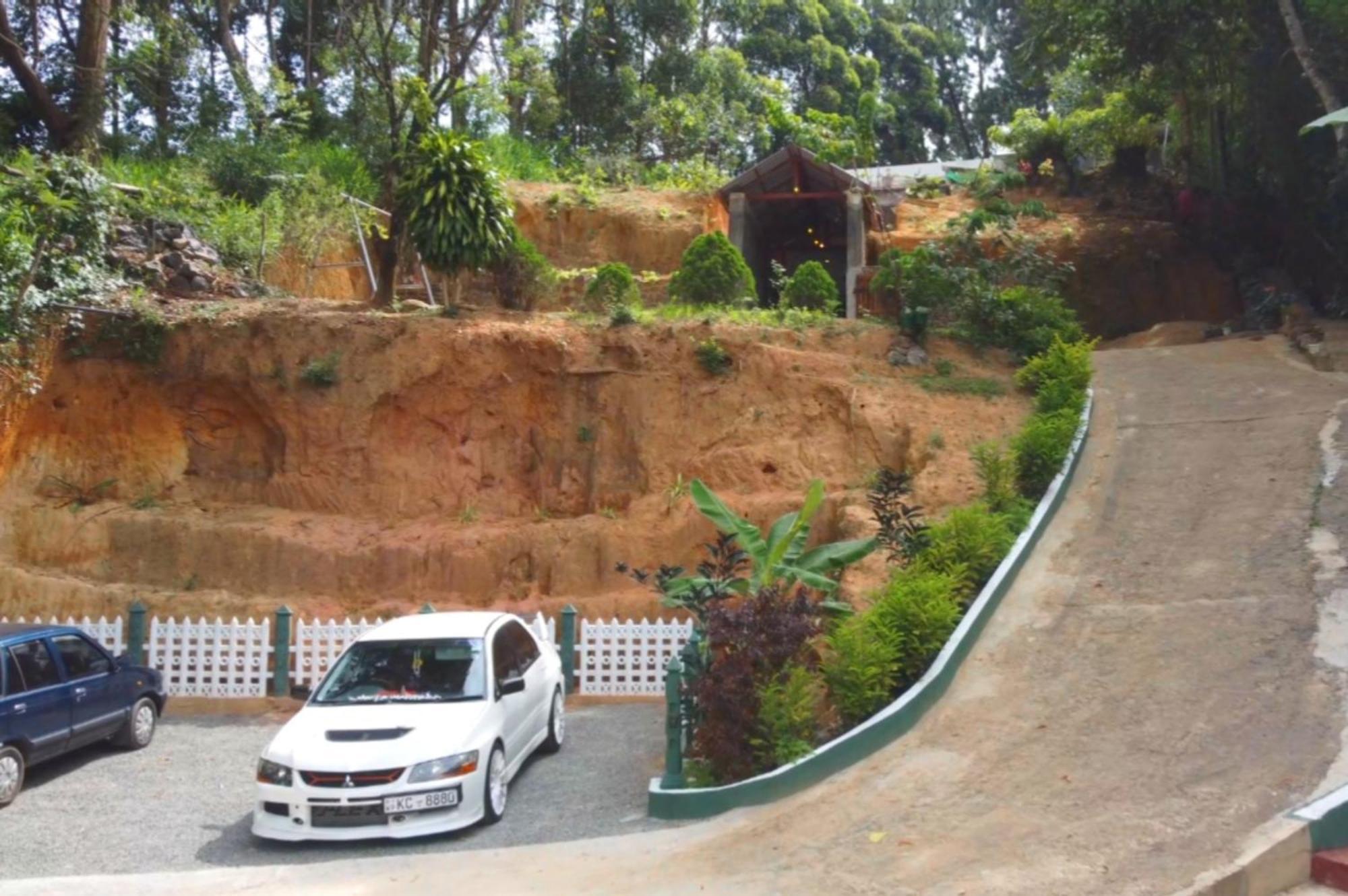 Golden Rock Guest house *