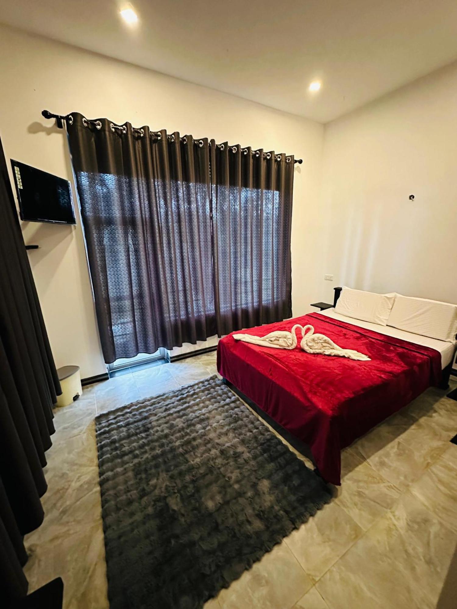 Guest house Golden Rock *