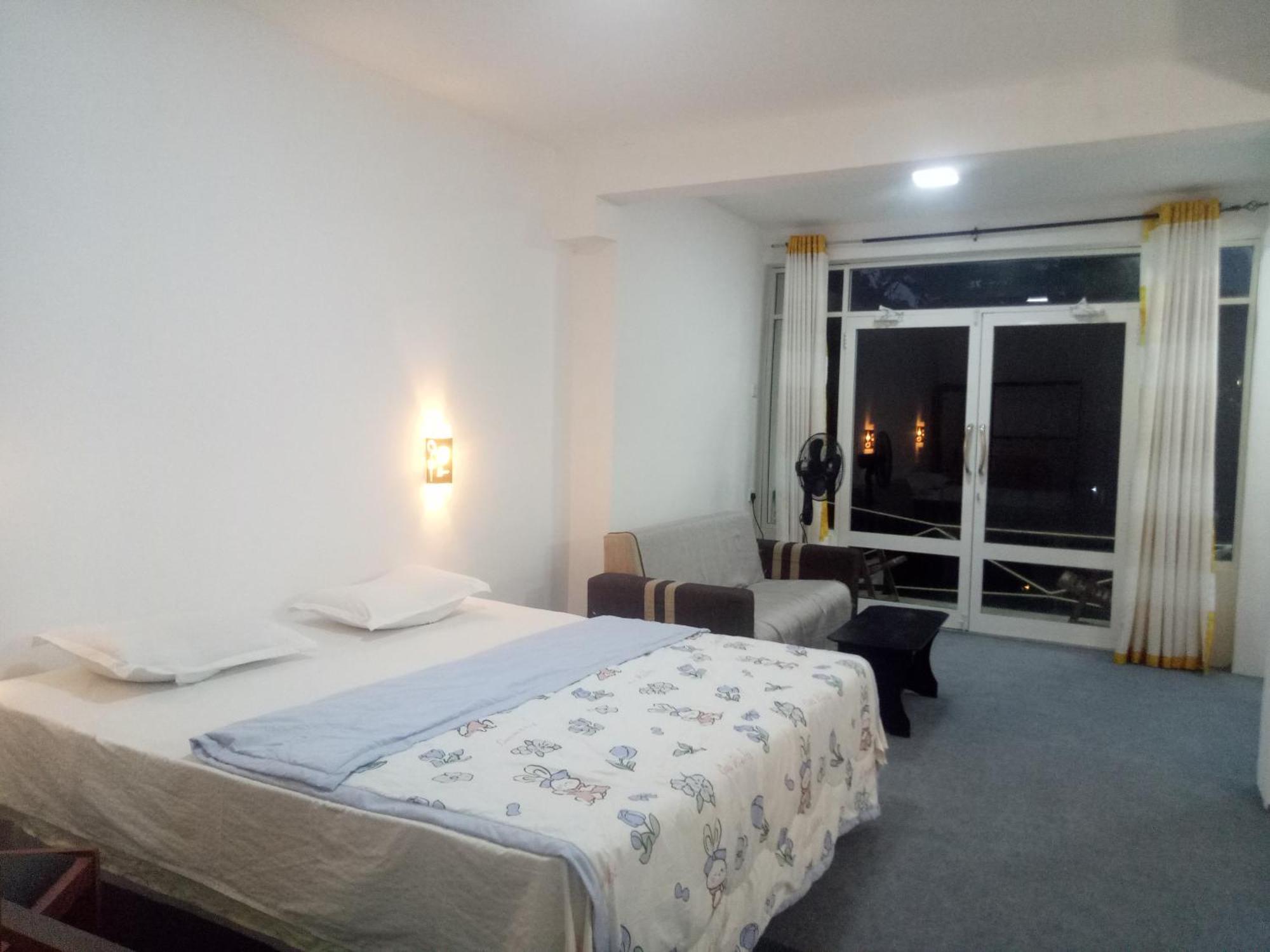 C&d Paradise Hotel
