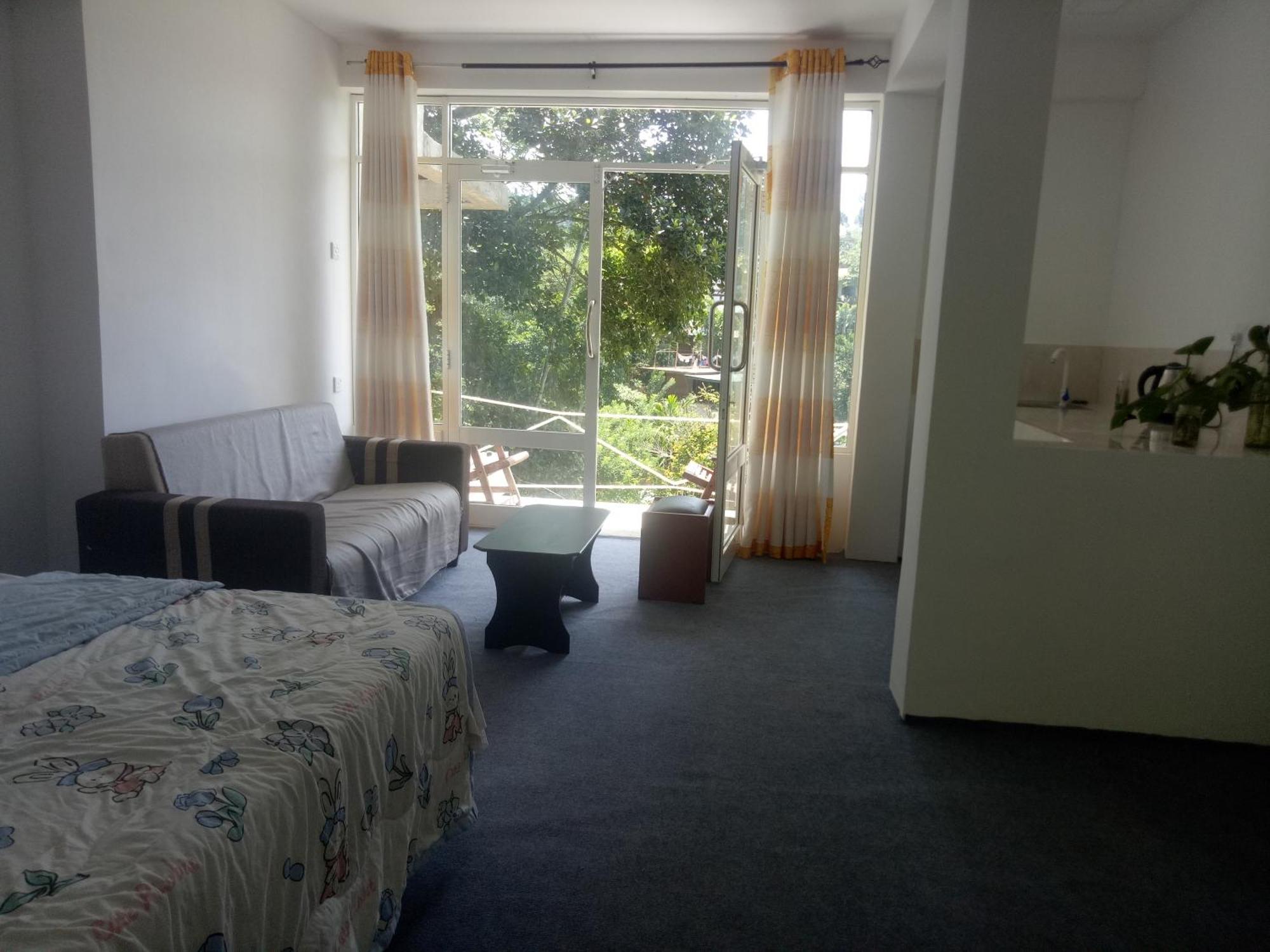 C&d Paradise Hotel *