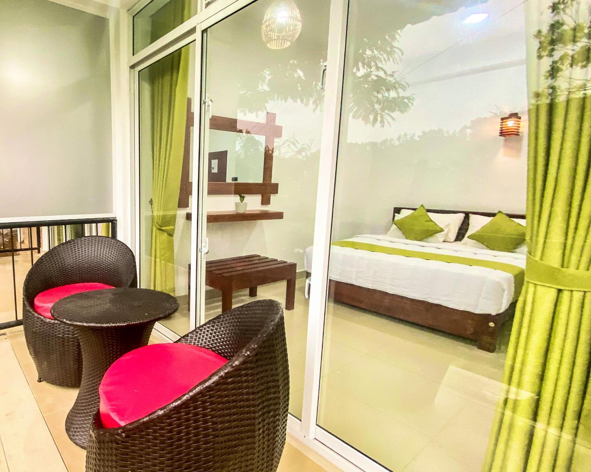 Hotel 90 Degrees 3*