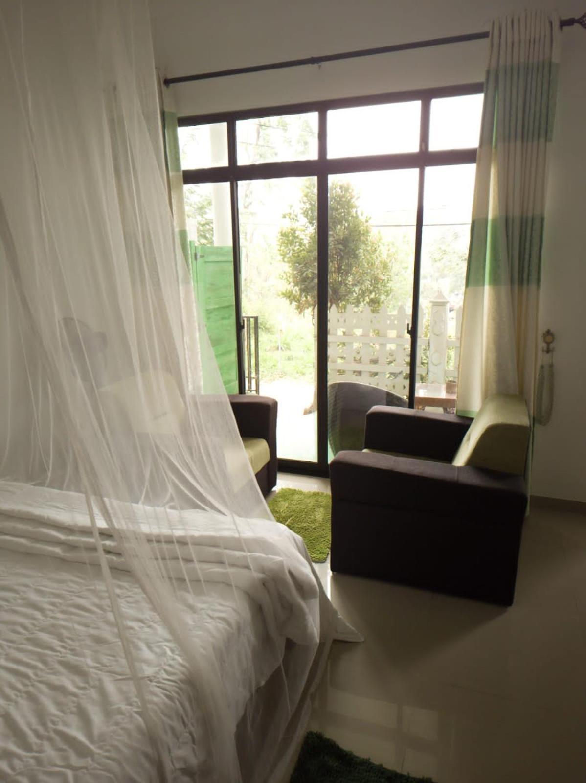 Slon White Elephant Bed & Breakfast