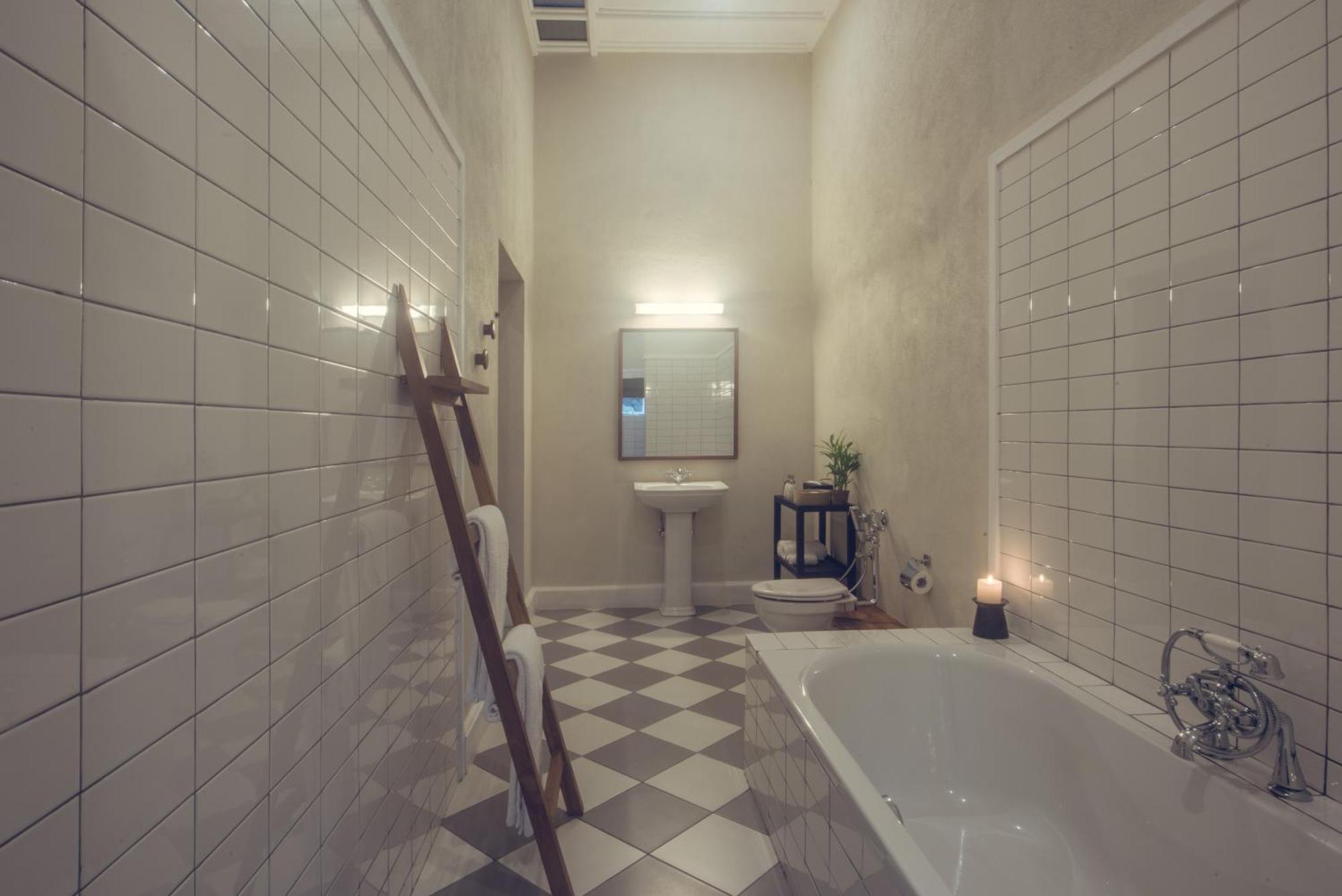 Nine Skies Hotel 5*