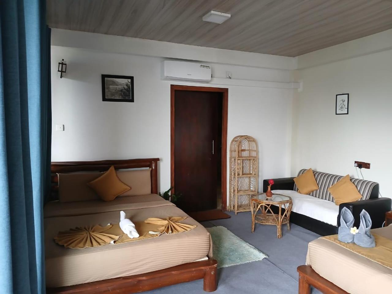 Awesome Place Hotel