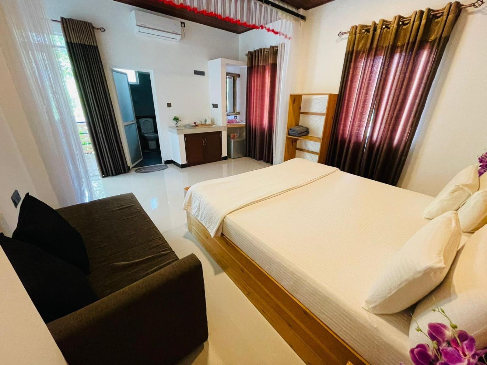 Dhanudi Homestay