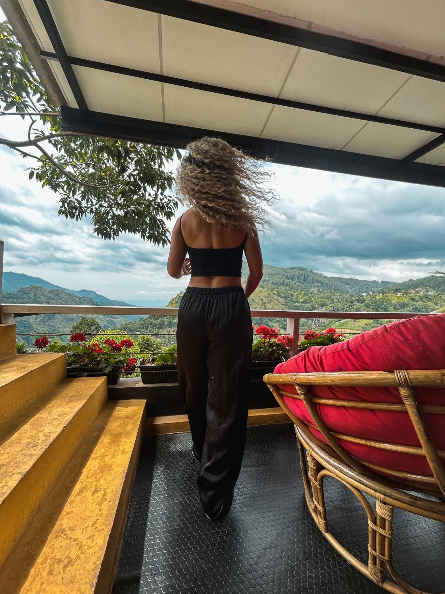Hide View Hotel