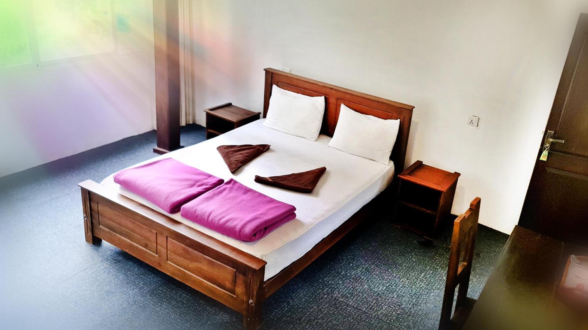 Hotel Ella, Nine Arch 3*