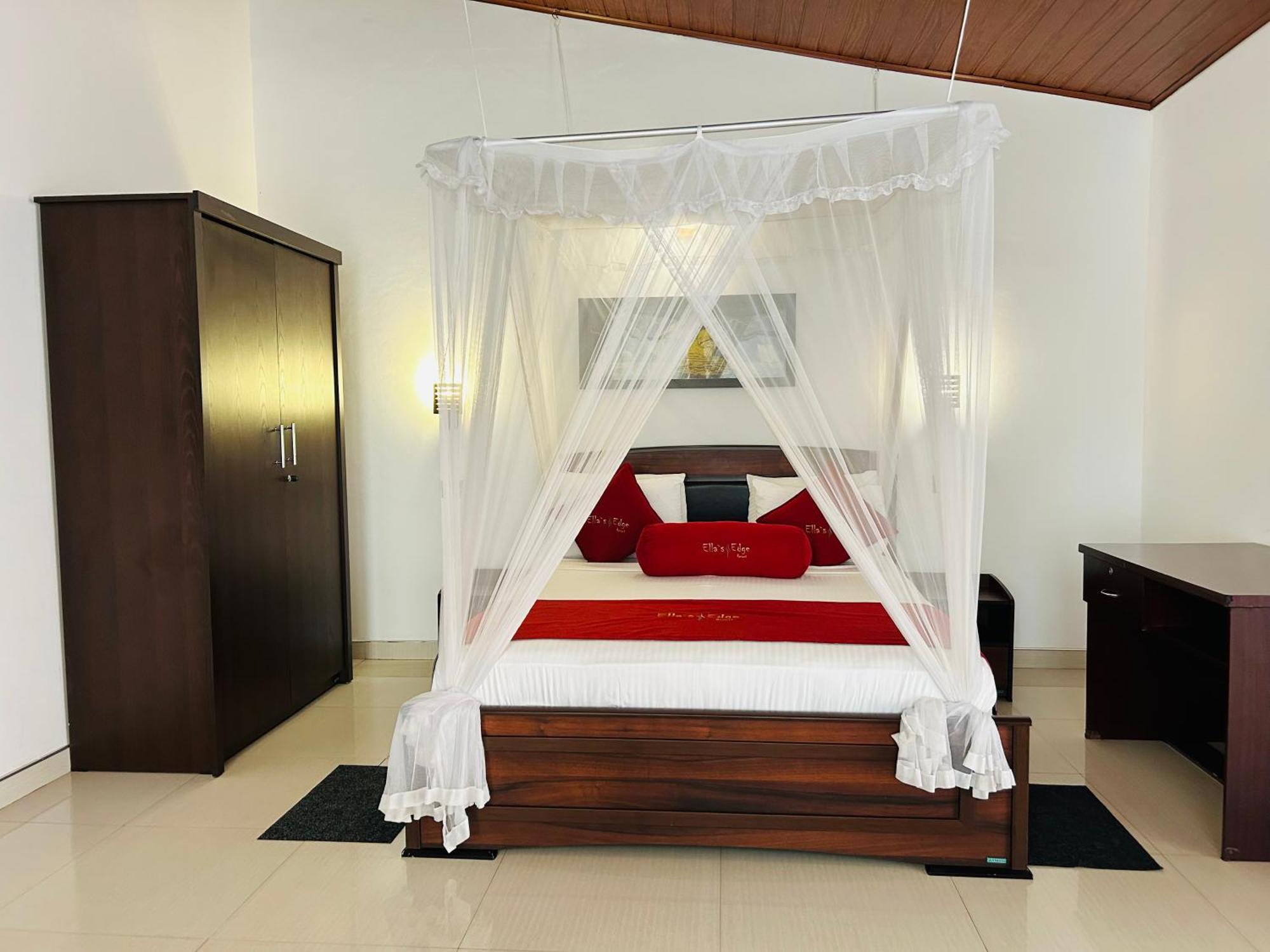Hotel Ella's Edge