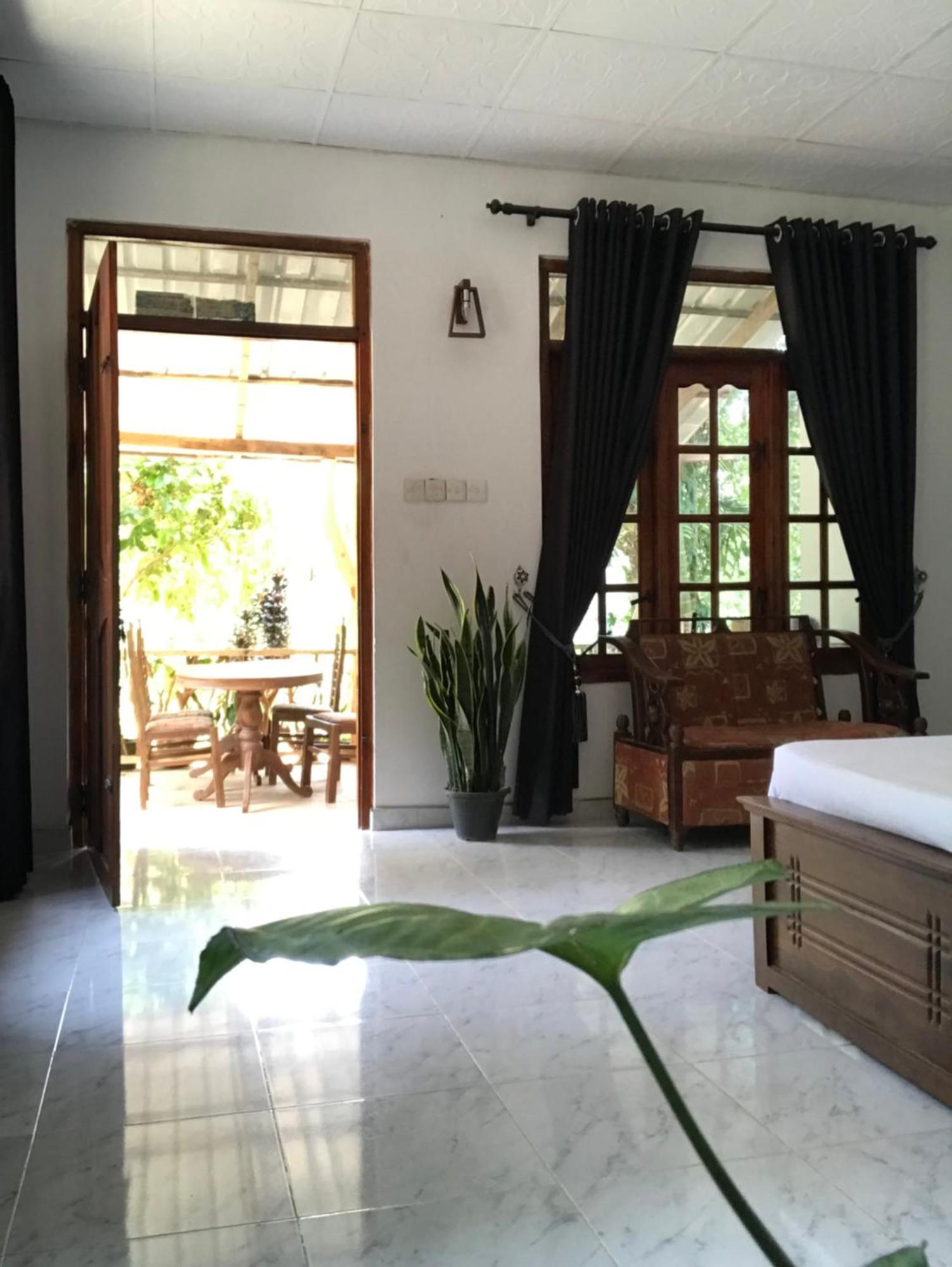 Rawana Guest house *