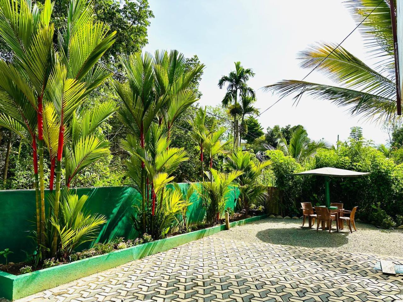 La Riya - 05 Minutes To Town Bed & Breakfast Ella