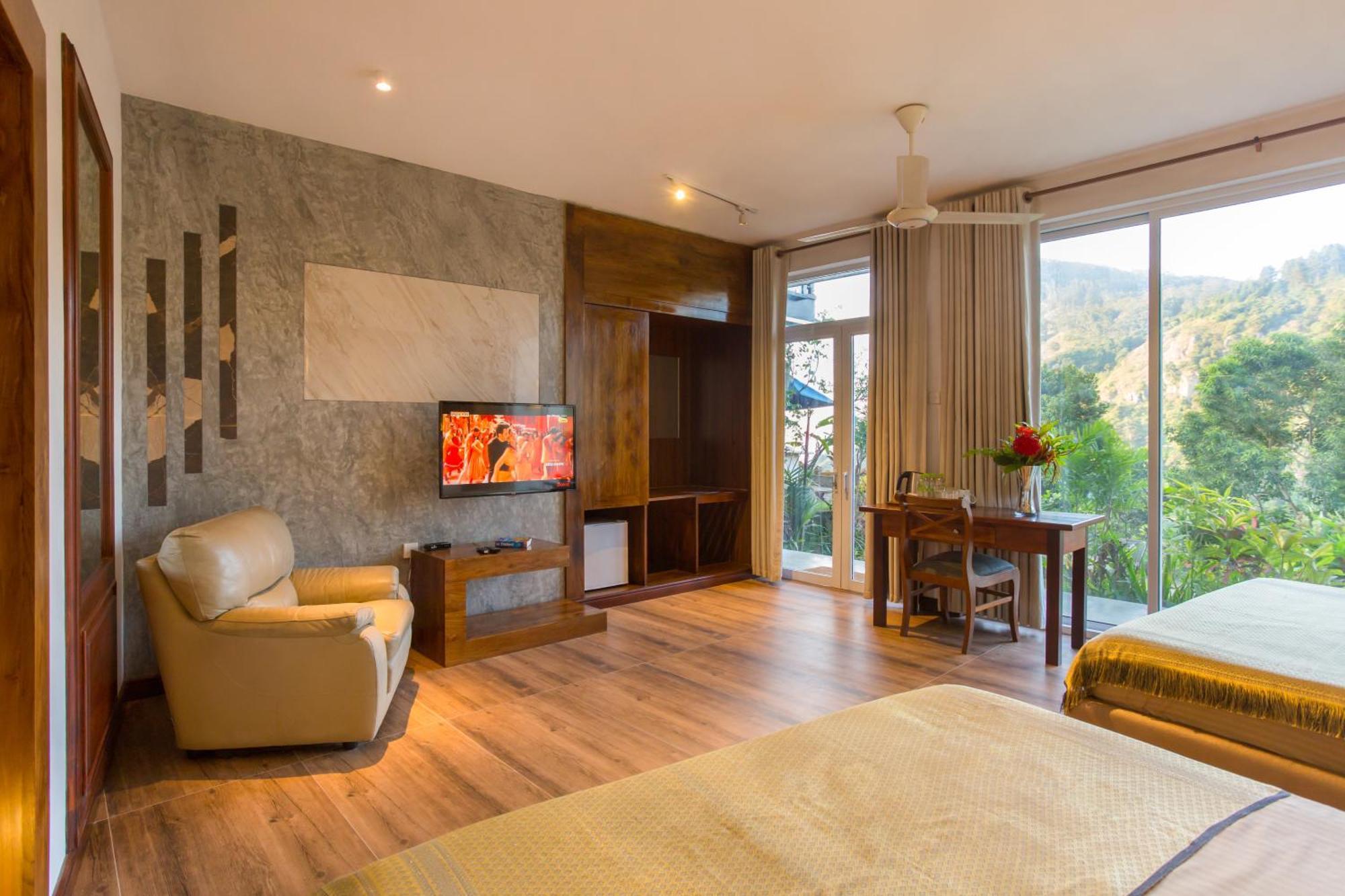 Hotel Ravana Heights