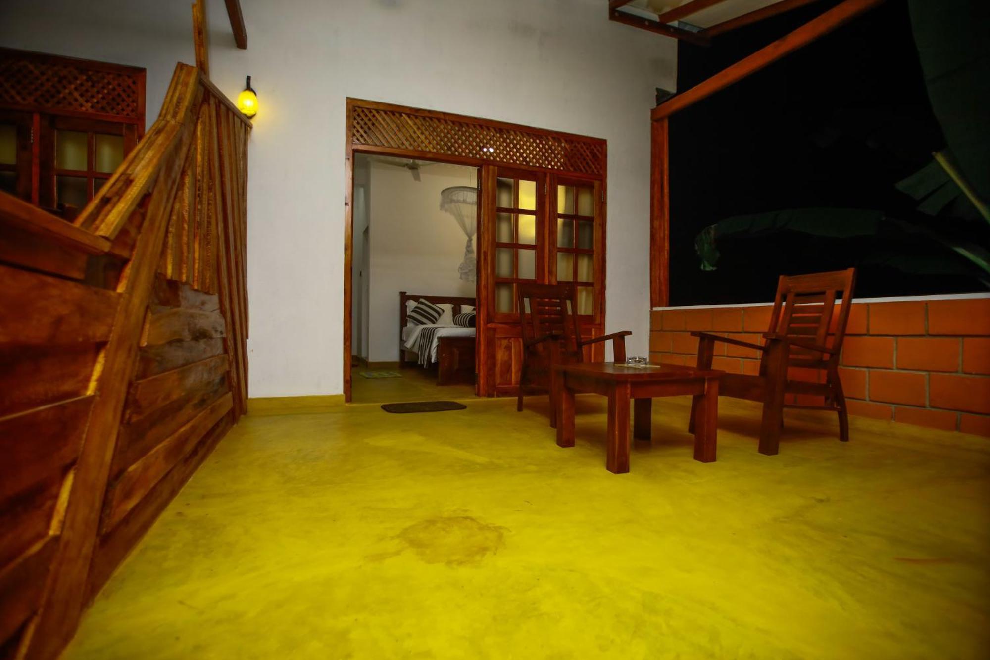 Dinaro Guest 3* Ella