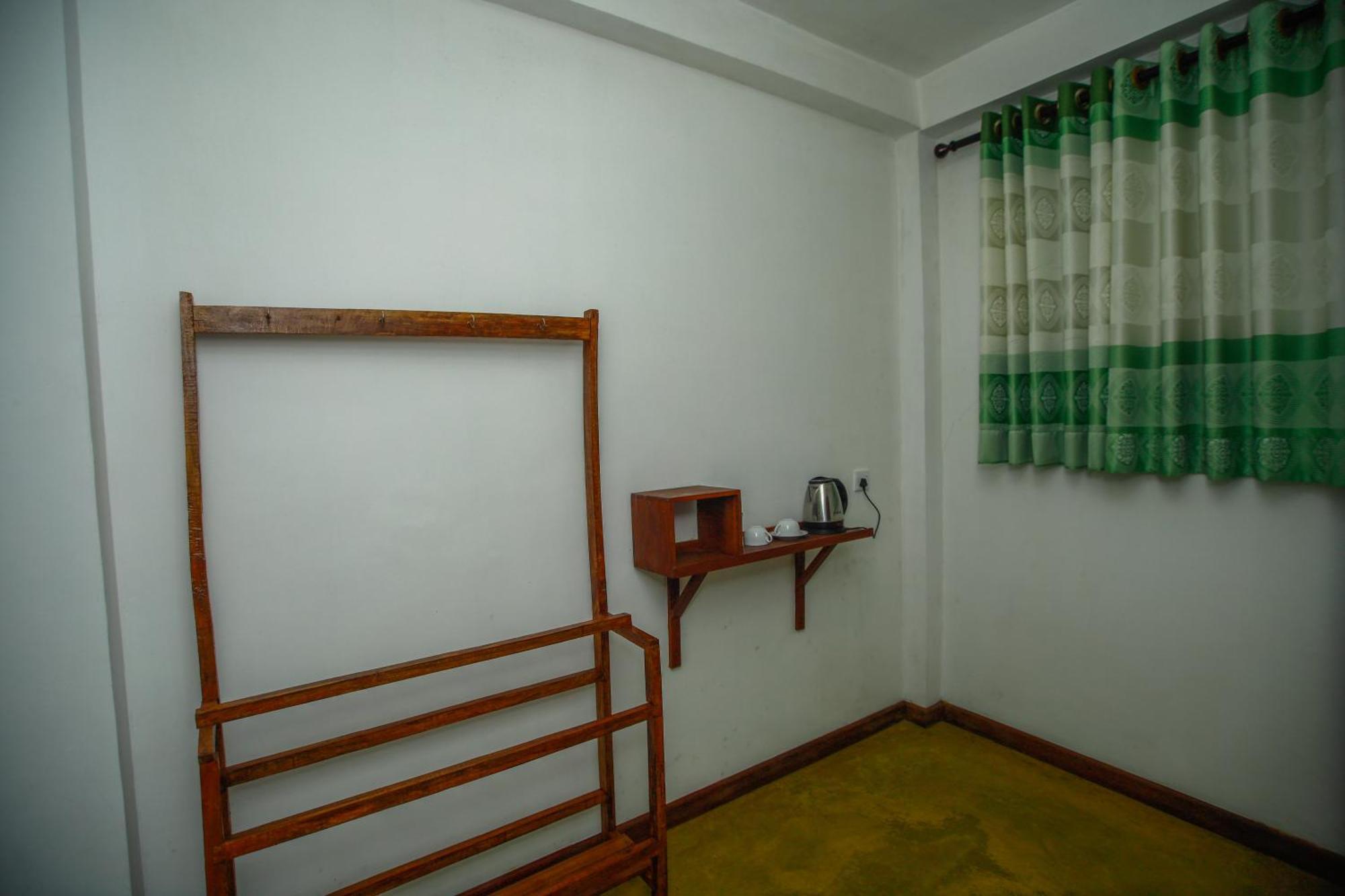 Dinaro Guest Guest house