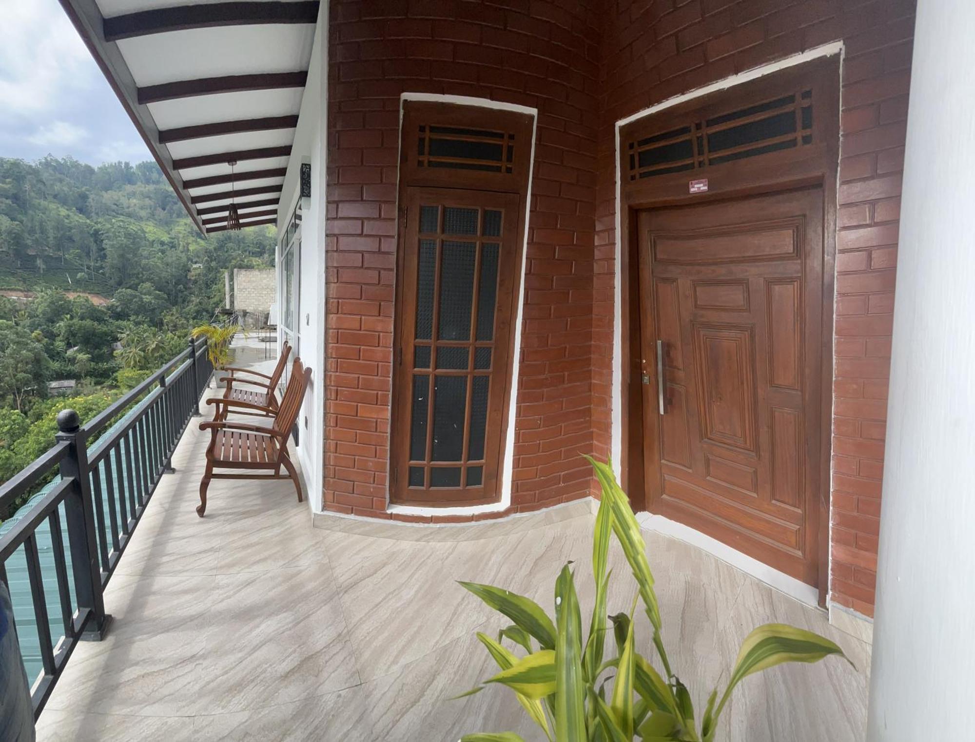 Aura View