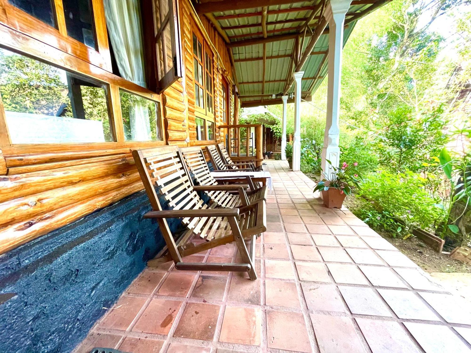 Guest house Little Folly