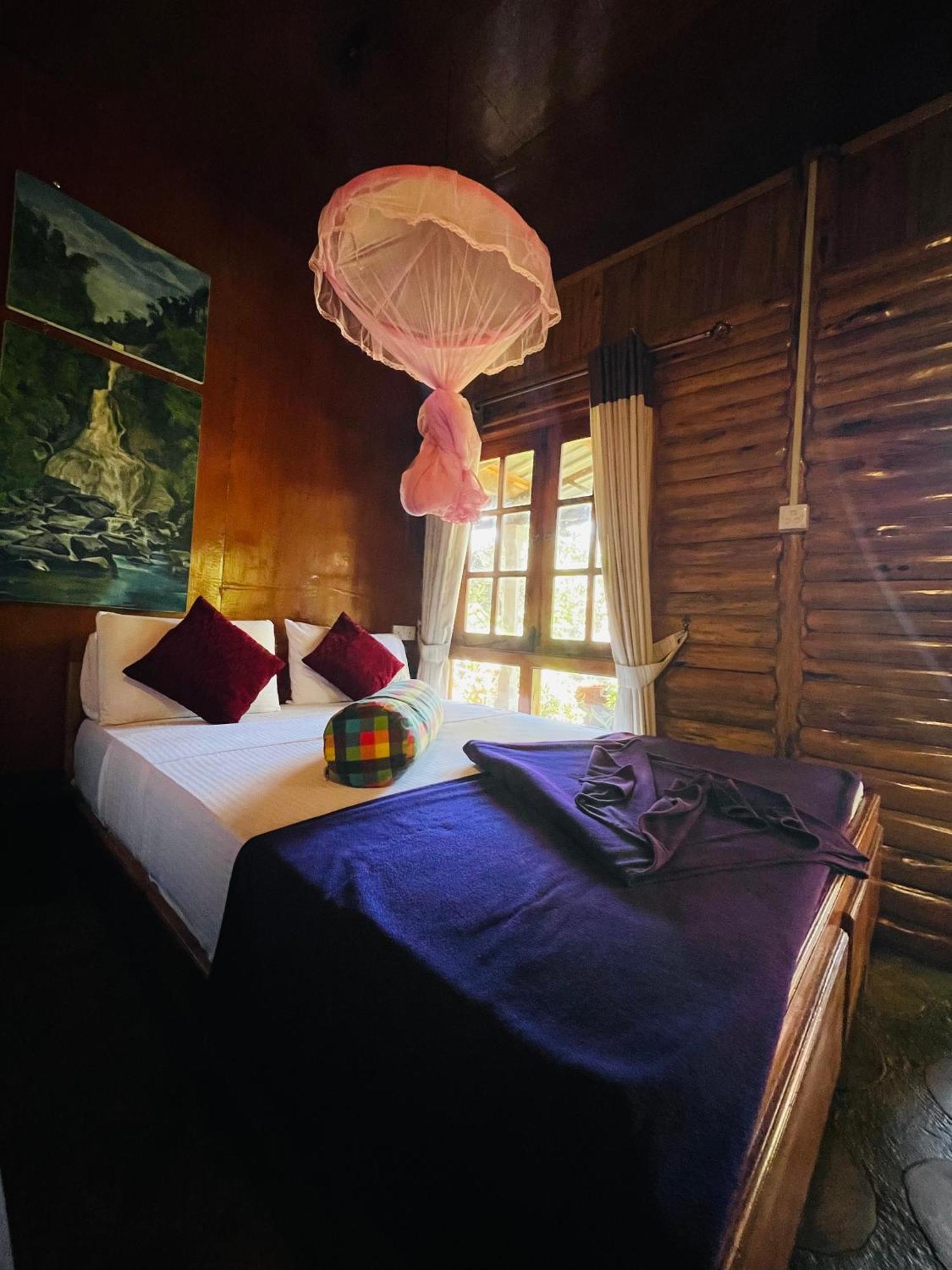 Guest house Little Folly
