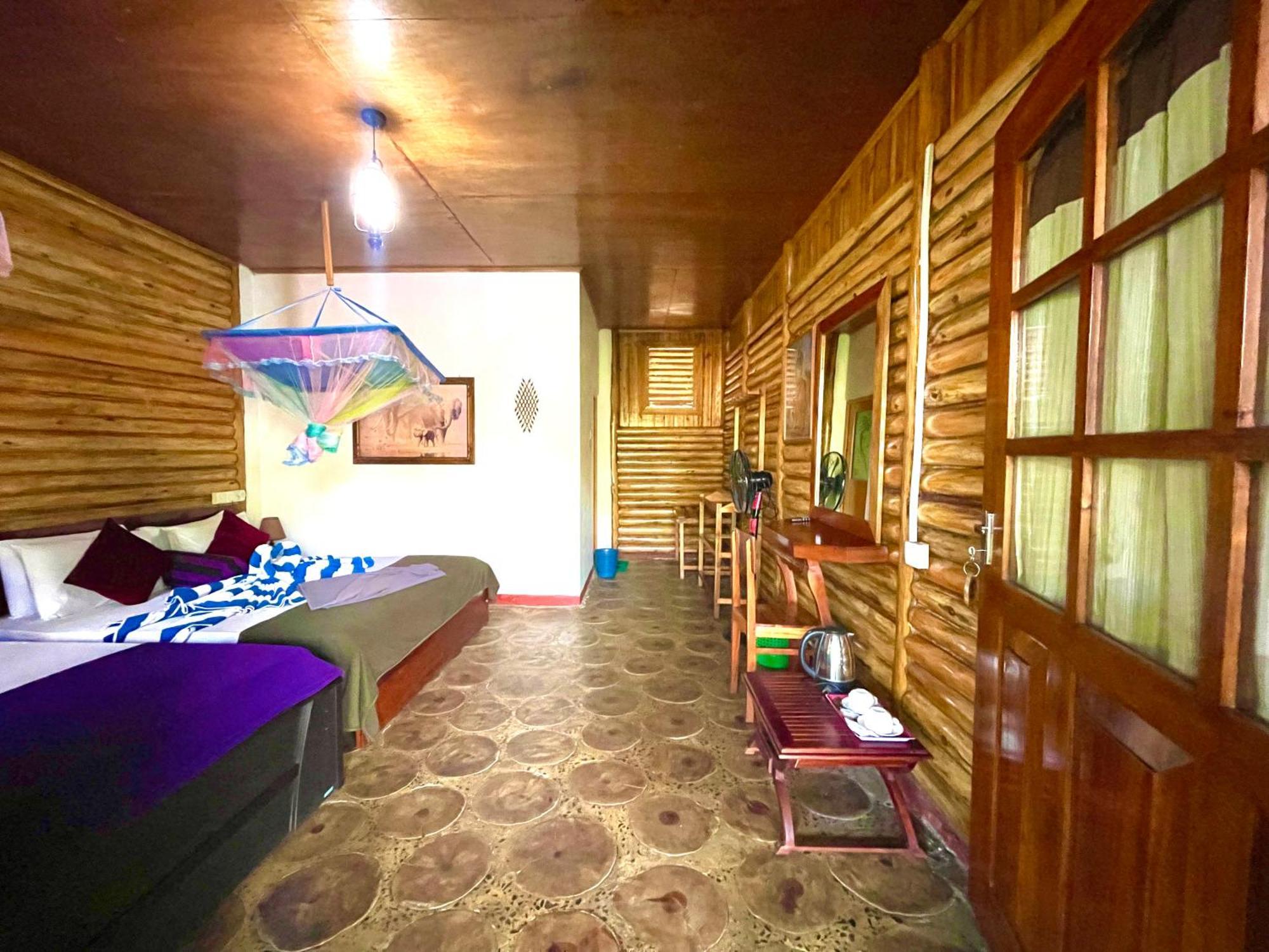 Little Folly Guest house *