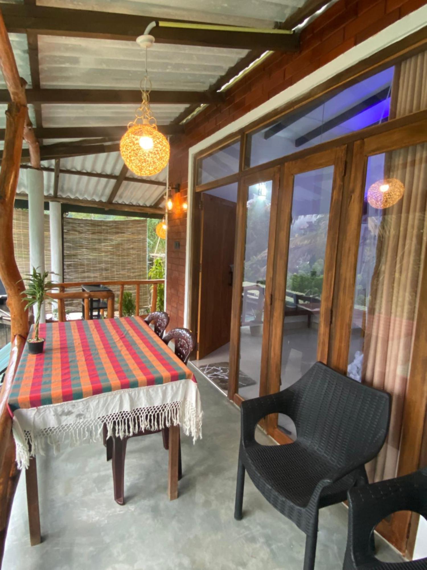 Cozy Waterfall Road Hotel Ella