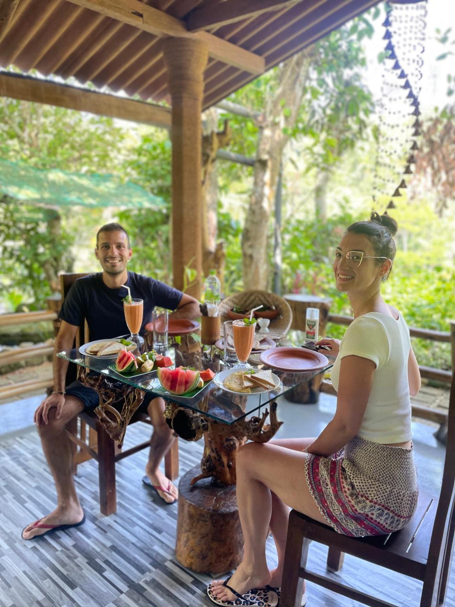 Treetops Bed & Breakfast *