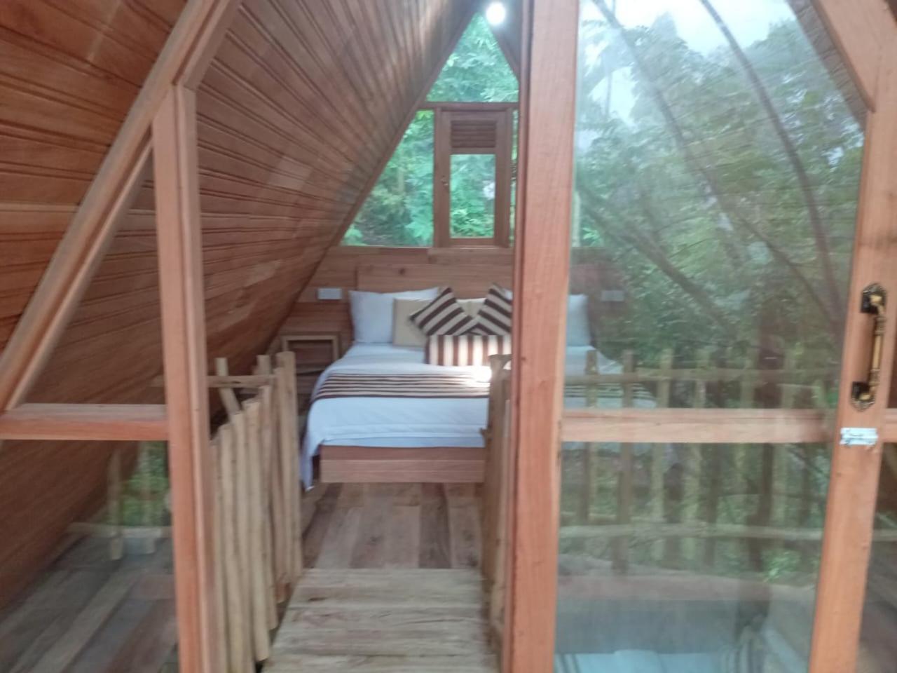 Eco Village Resort *