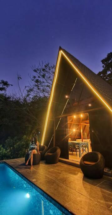 The Triangle Villa